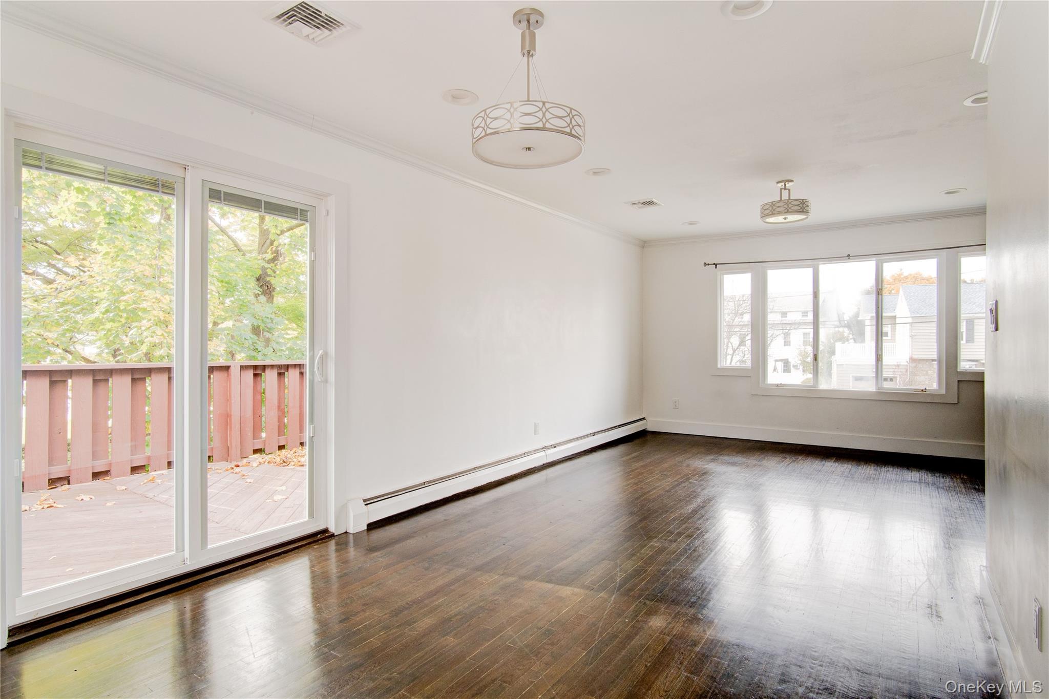 867 Bryant Street Property Photo 4