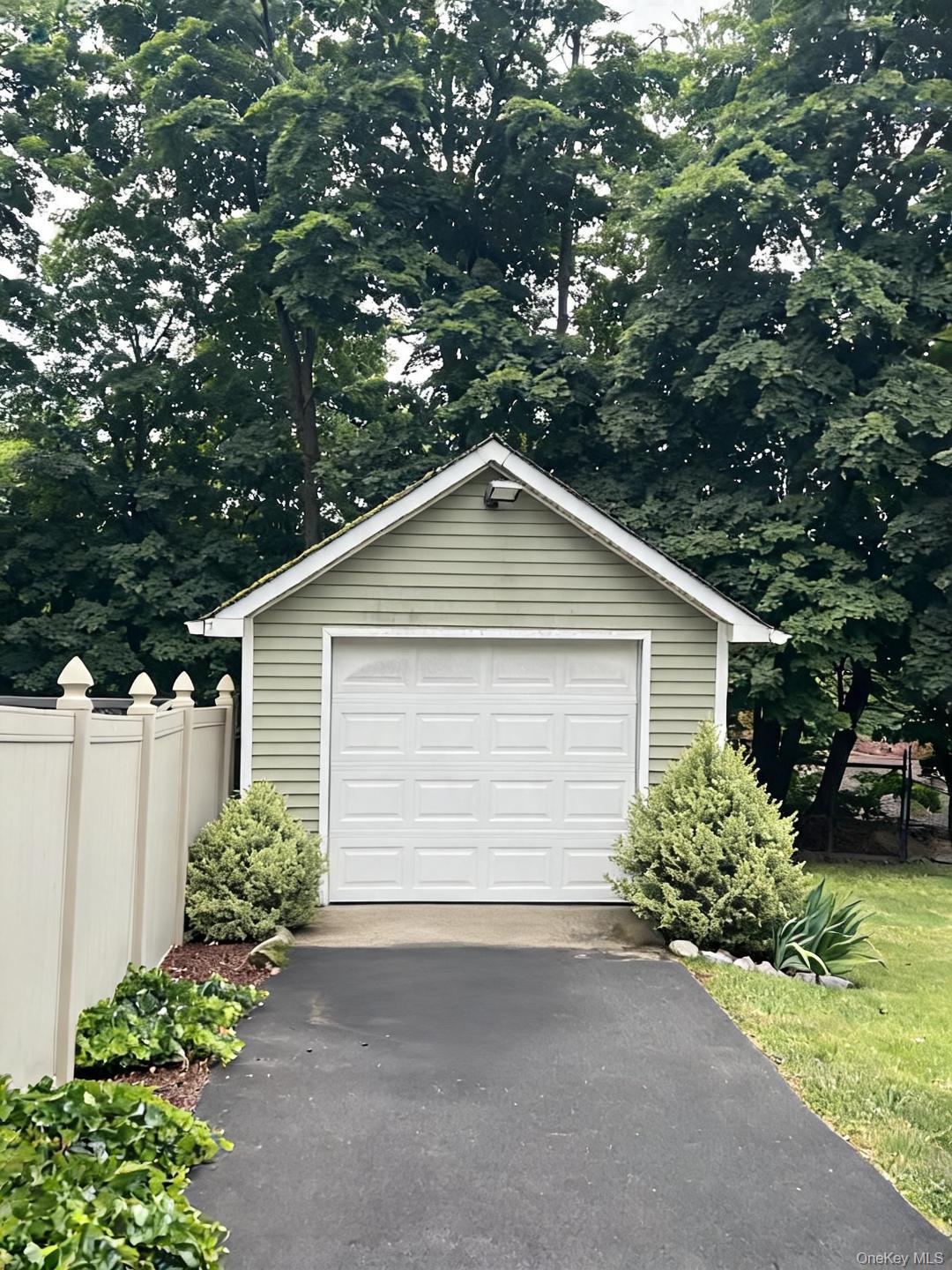 14 Jackson Avenue Property Photo 17