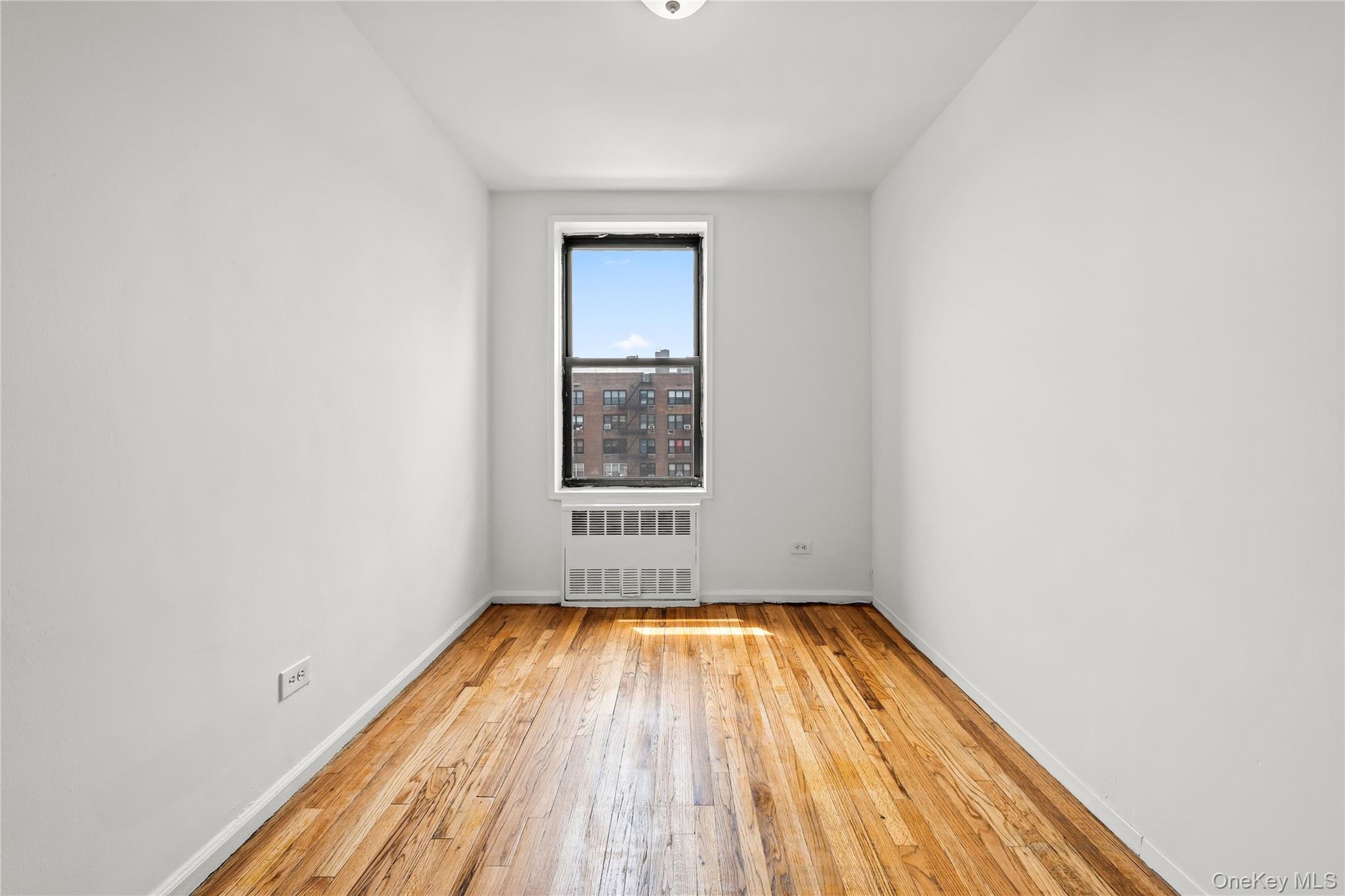 599 E 7th Street 5r Property Photo 10