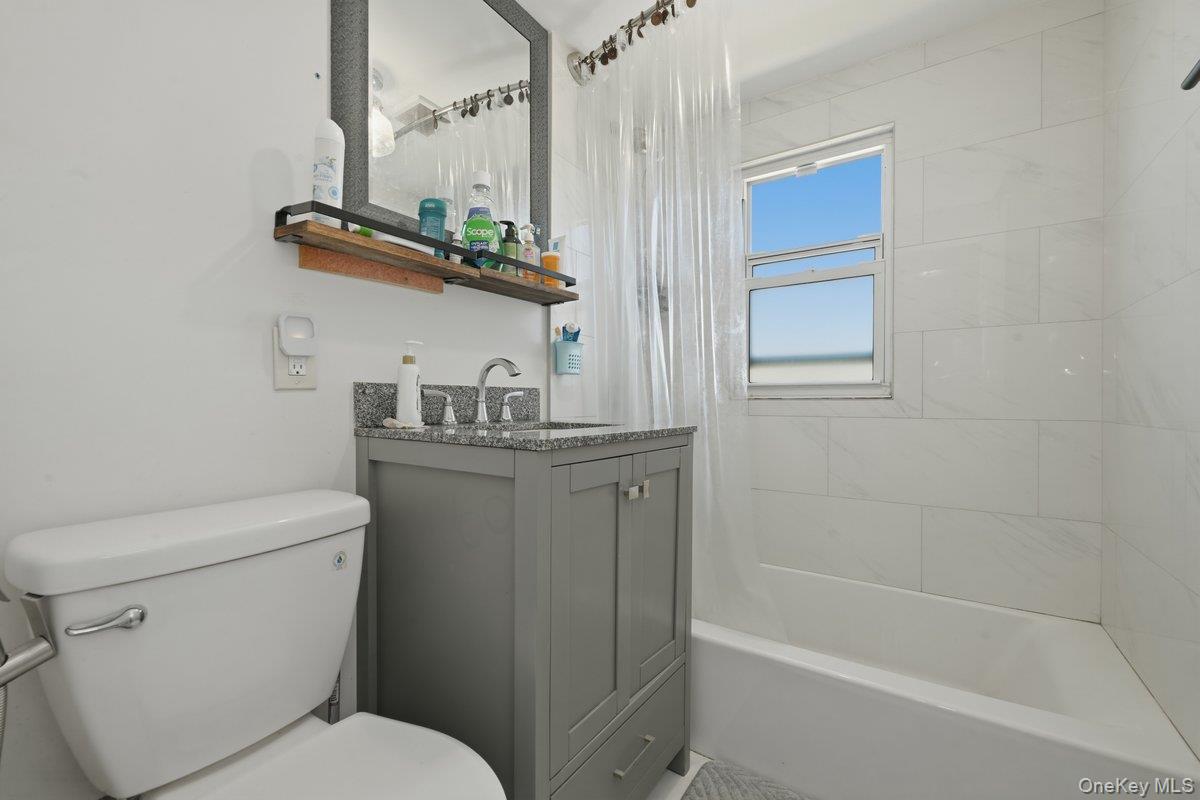 105 N Montague Street Property Photo 15