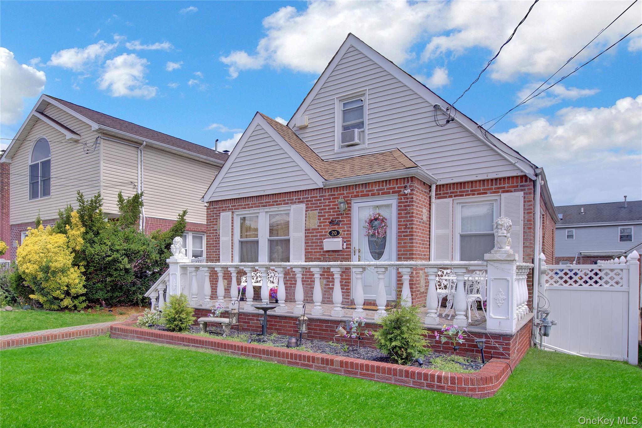 20 Law Street Property Photo 2