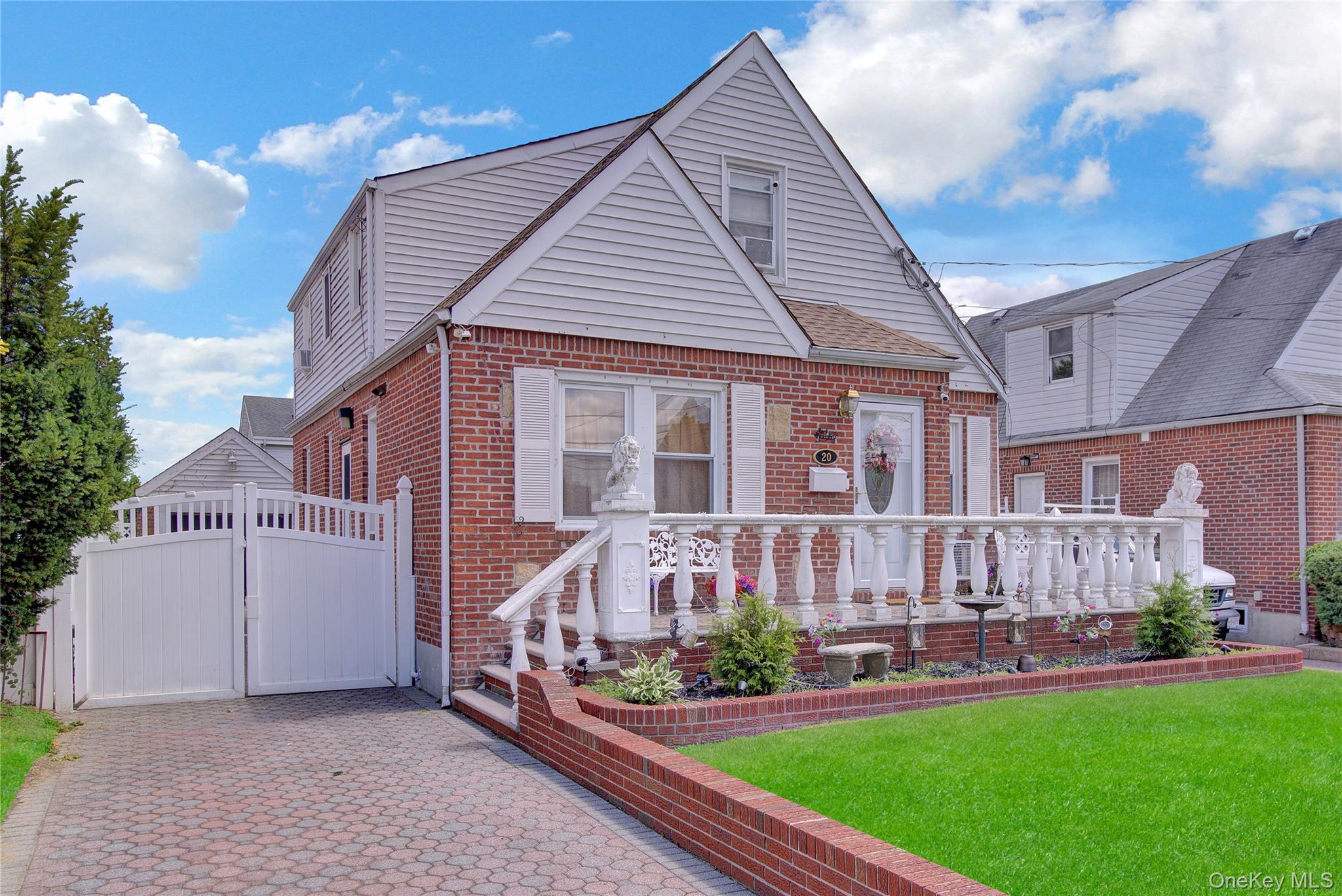 20 Law Street Property Photo 3