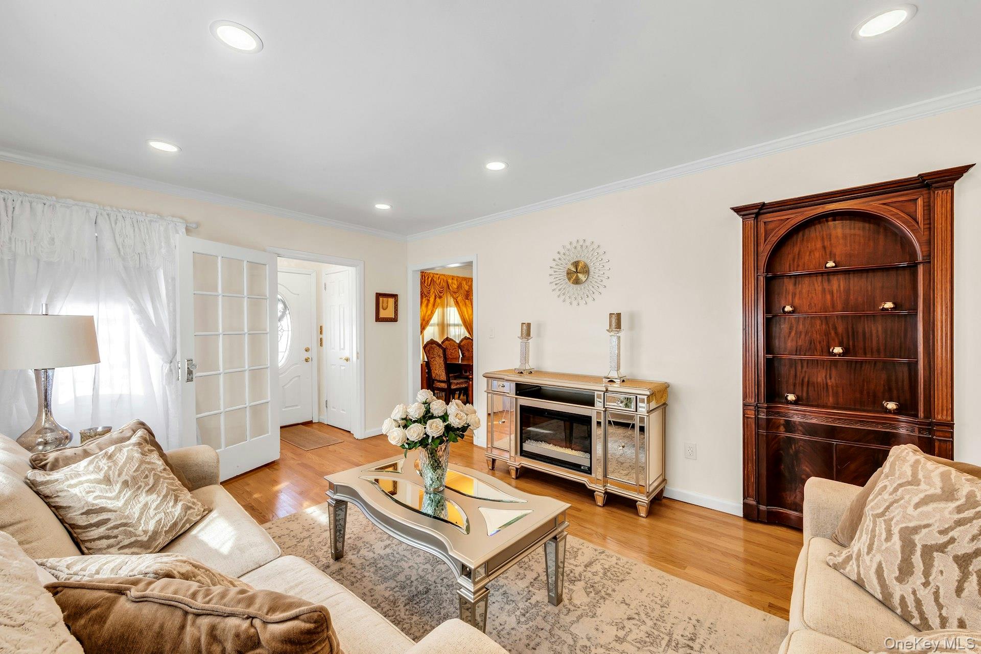 20 Law Street Property Photo 6