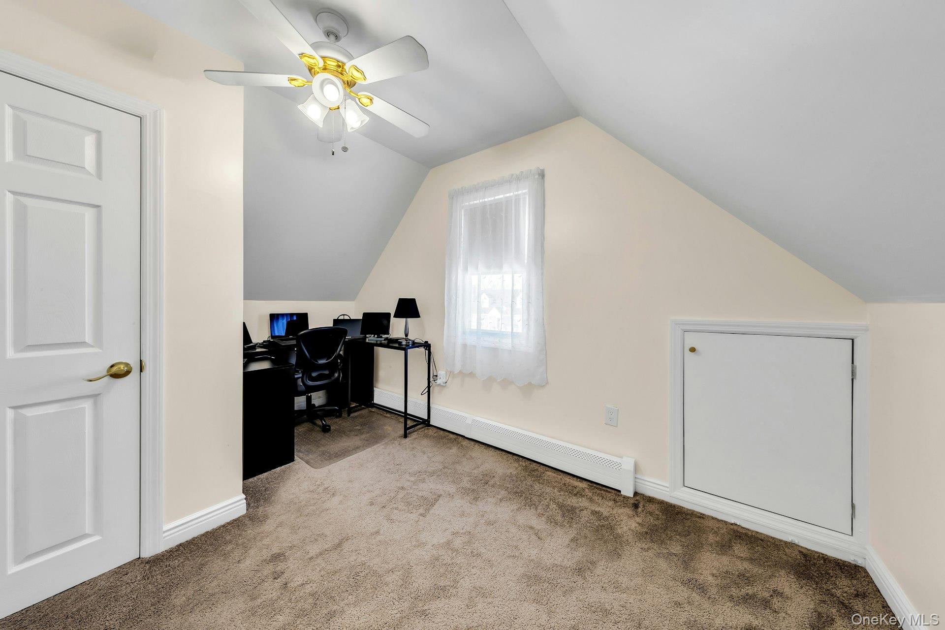 20 Law Street Property Photo 19