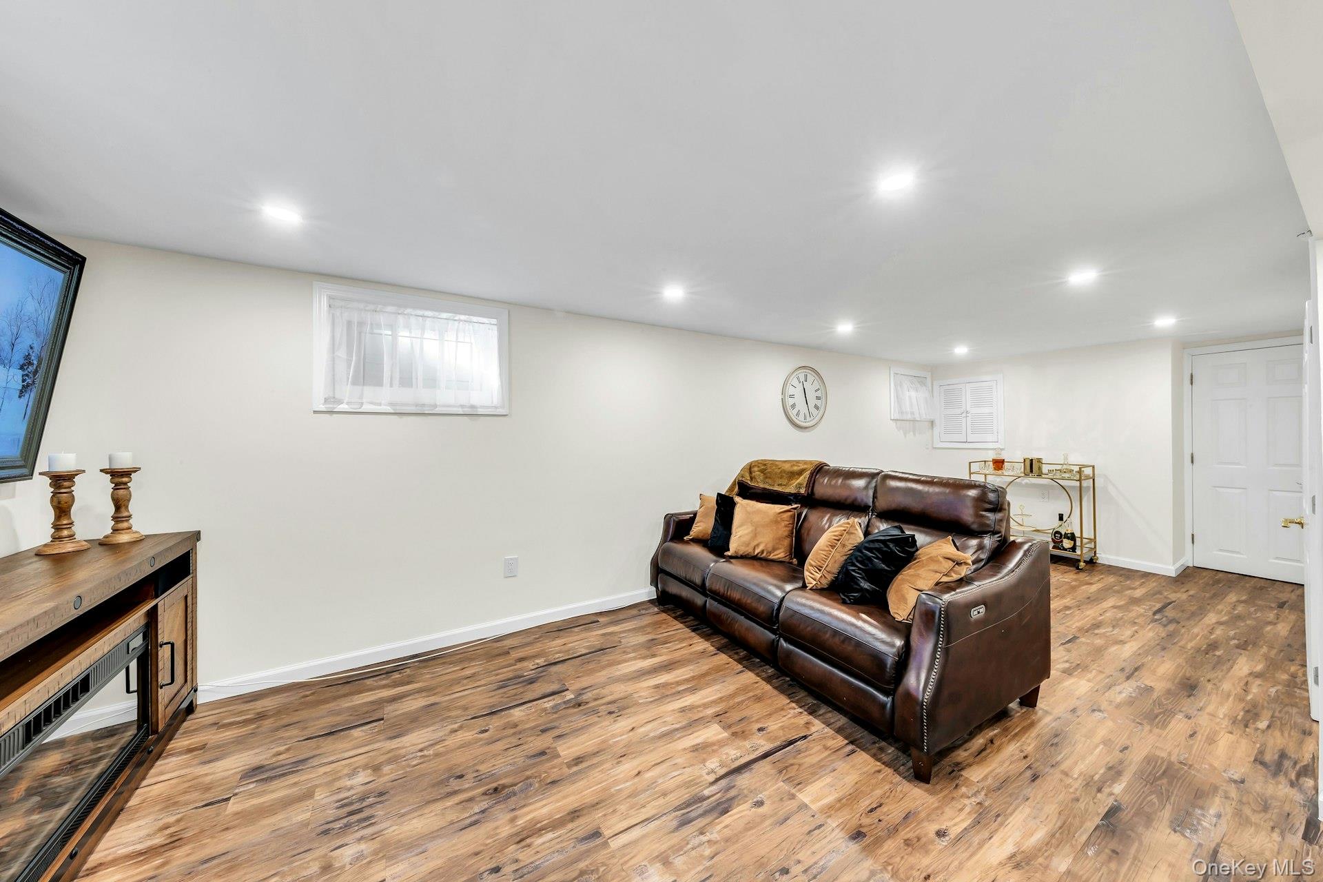 20 Law Street Property Photo 20