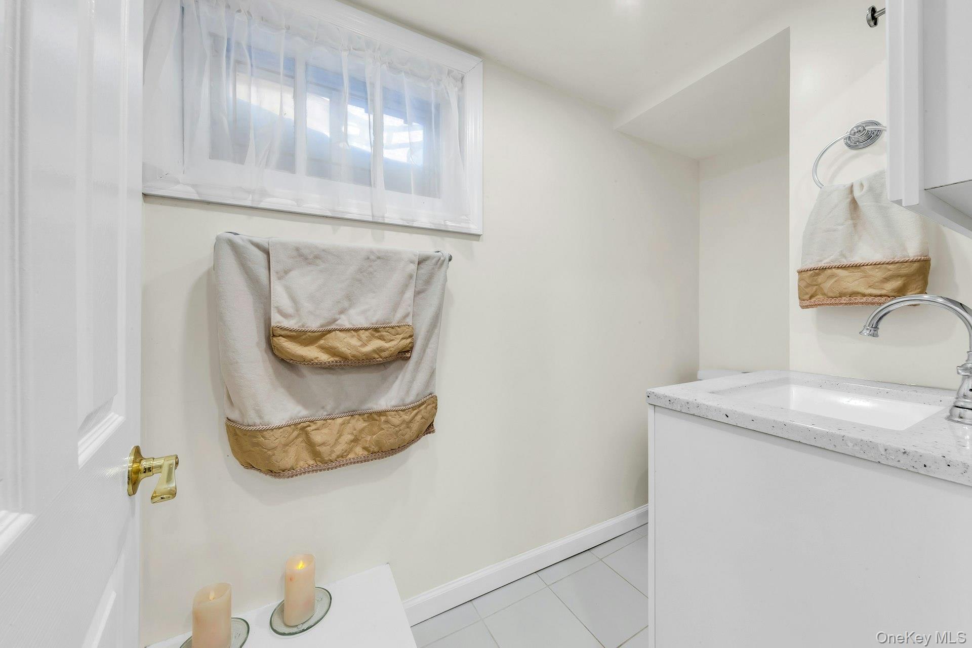 20 Law Street Property Photo 23