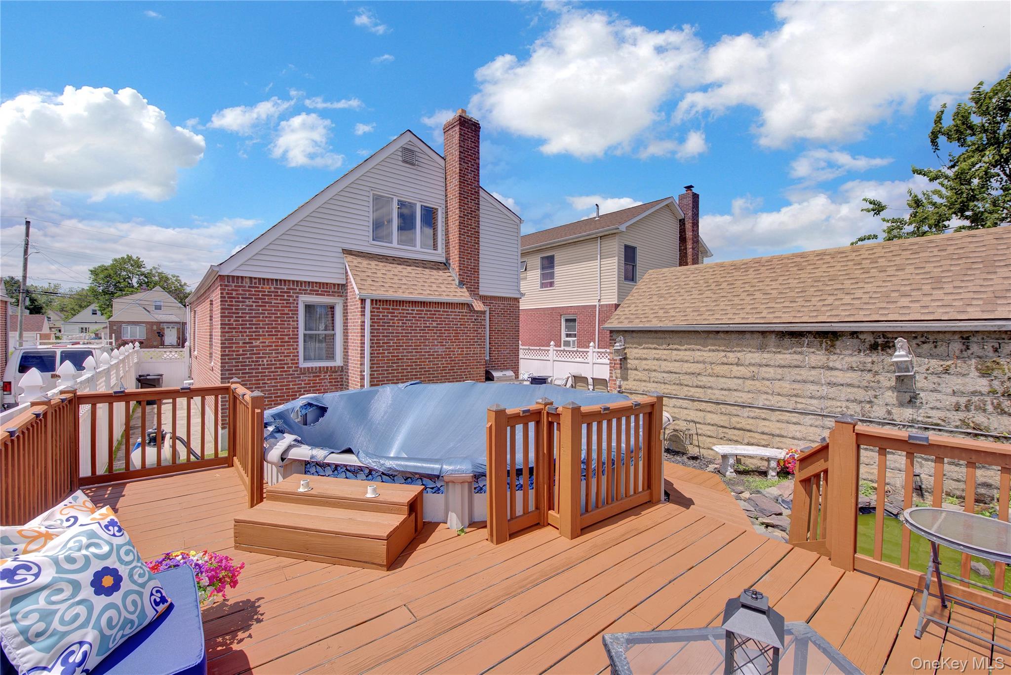 20 Law Street Property Photo 30