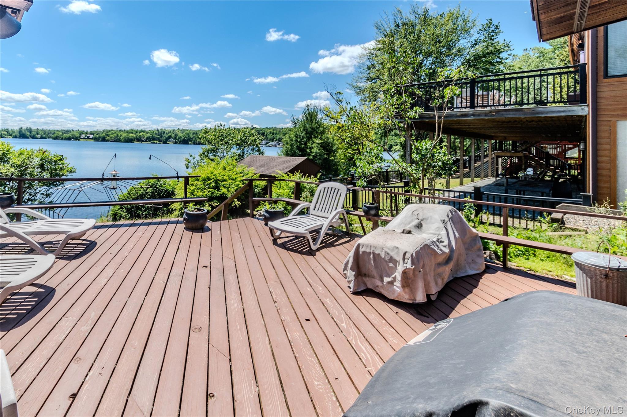 4154 W Shore Drive Property Photo 6