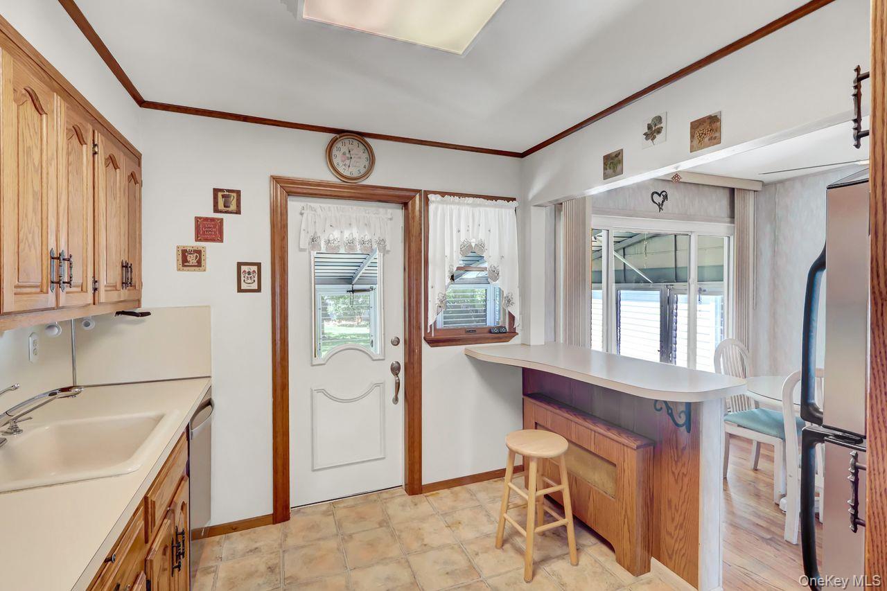 955 Cedar Court Property Photo 11