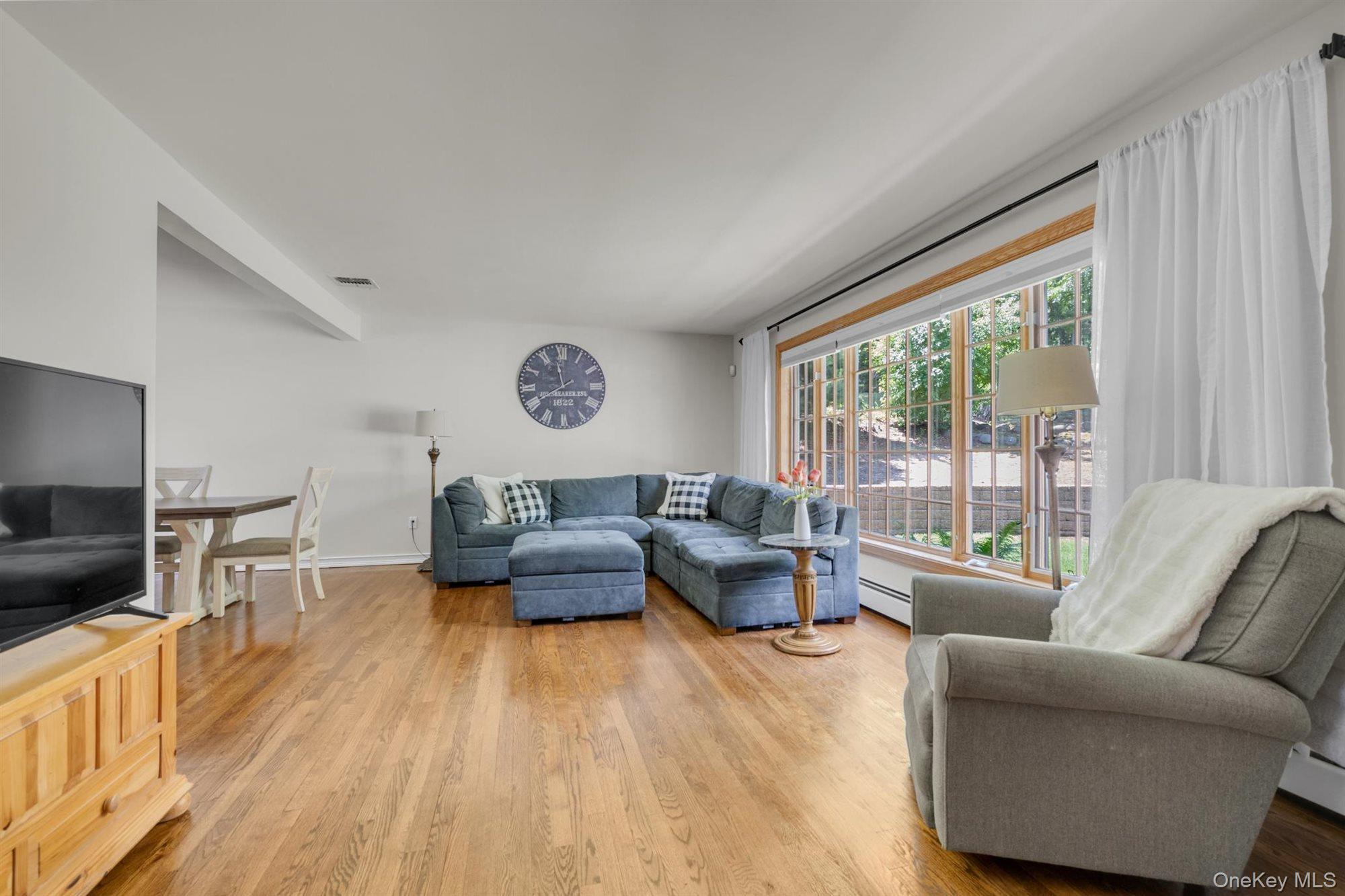 17 Broadview Avenue Property Photo 3