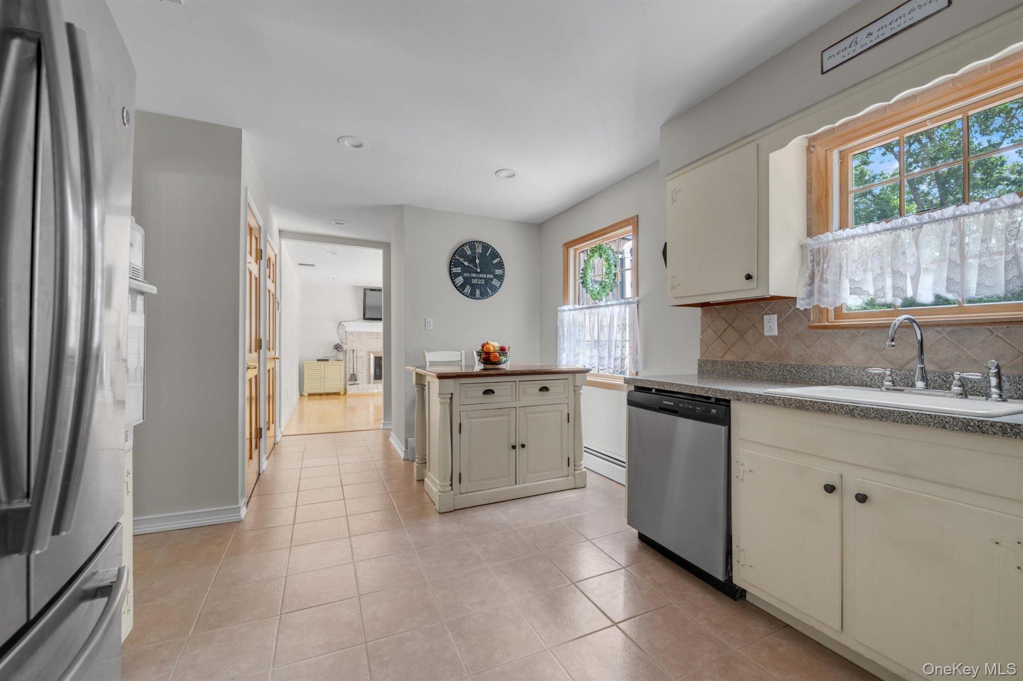 17 Broadview Avenue Property Photo 7