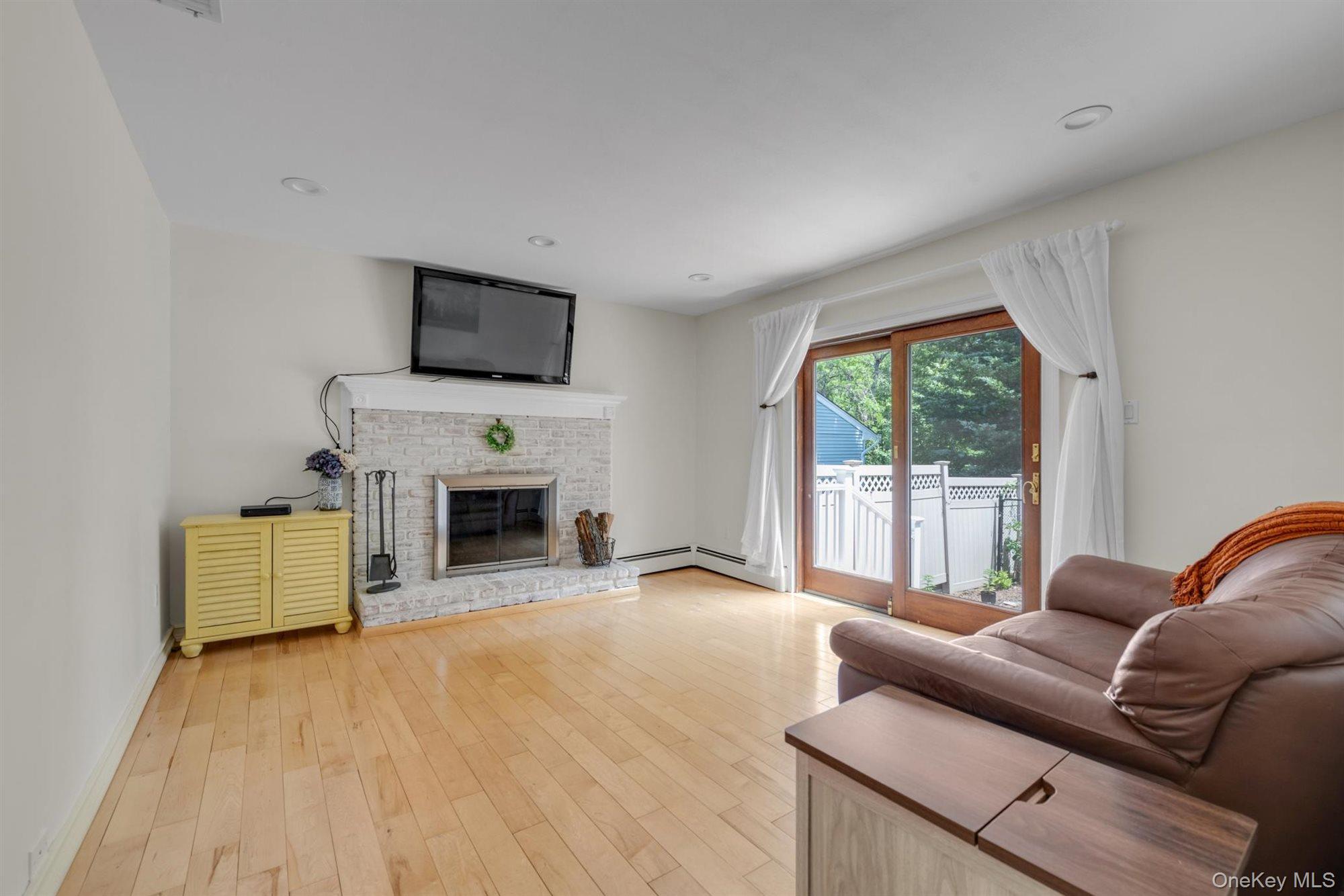 17 Broadview Avenue Property Photo 11