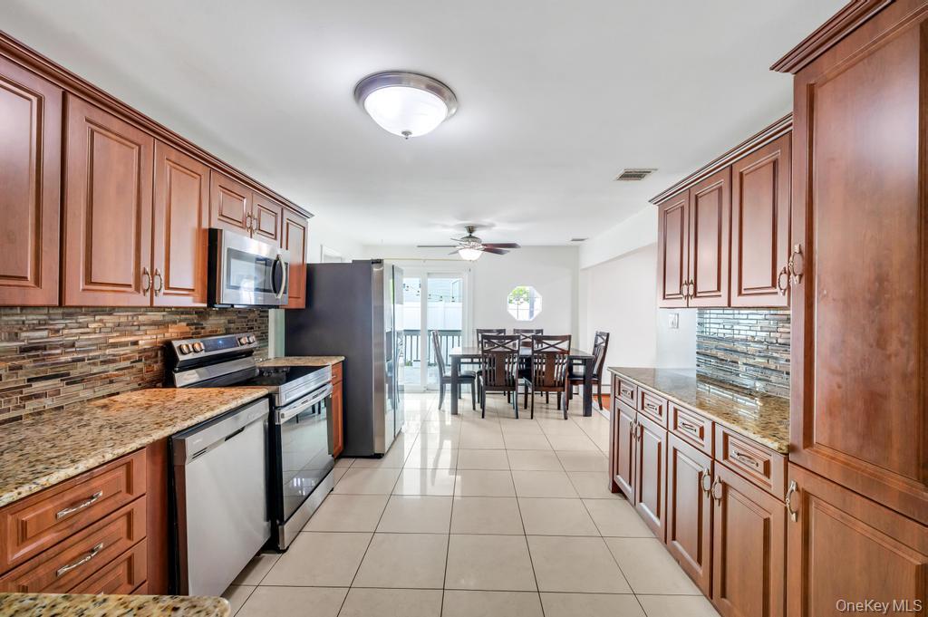 32 Beverly Street Property Photo 1