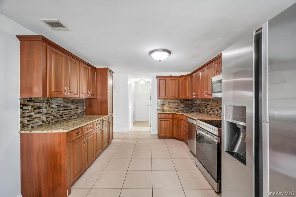 32 Beverly Street Property Photo 5
