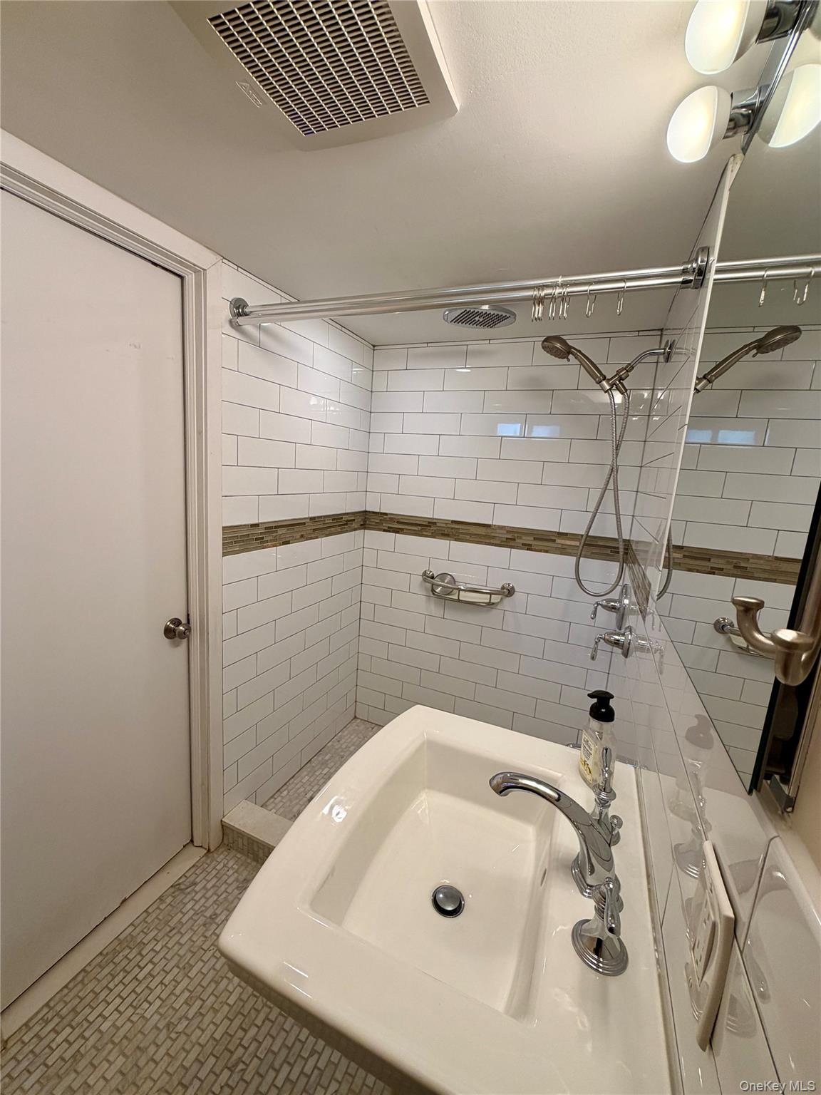 19323 Station Road Property Photo 16
