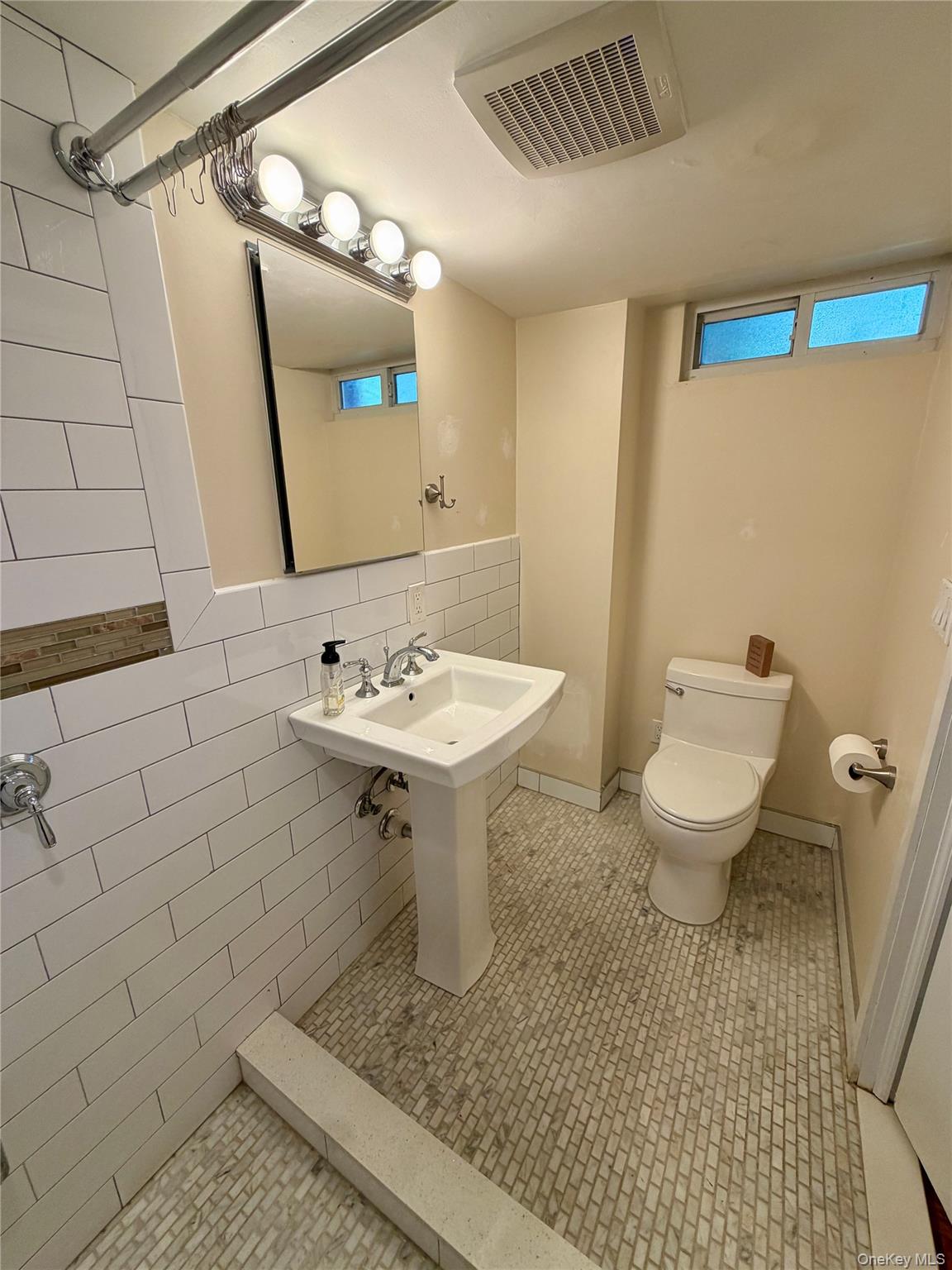19323 Station Road Property Photo 17