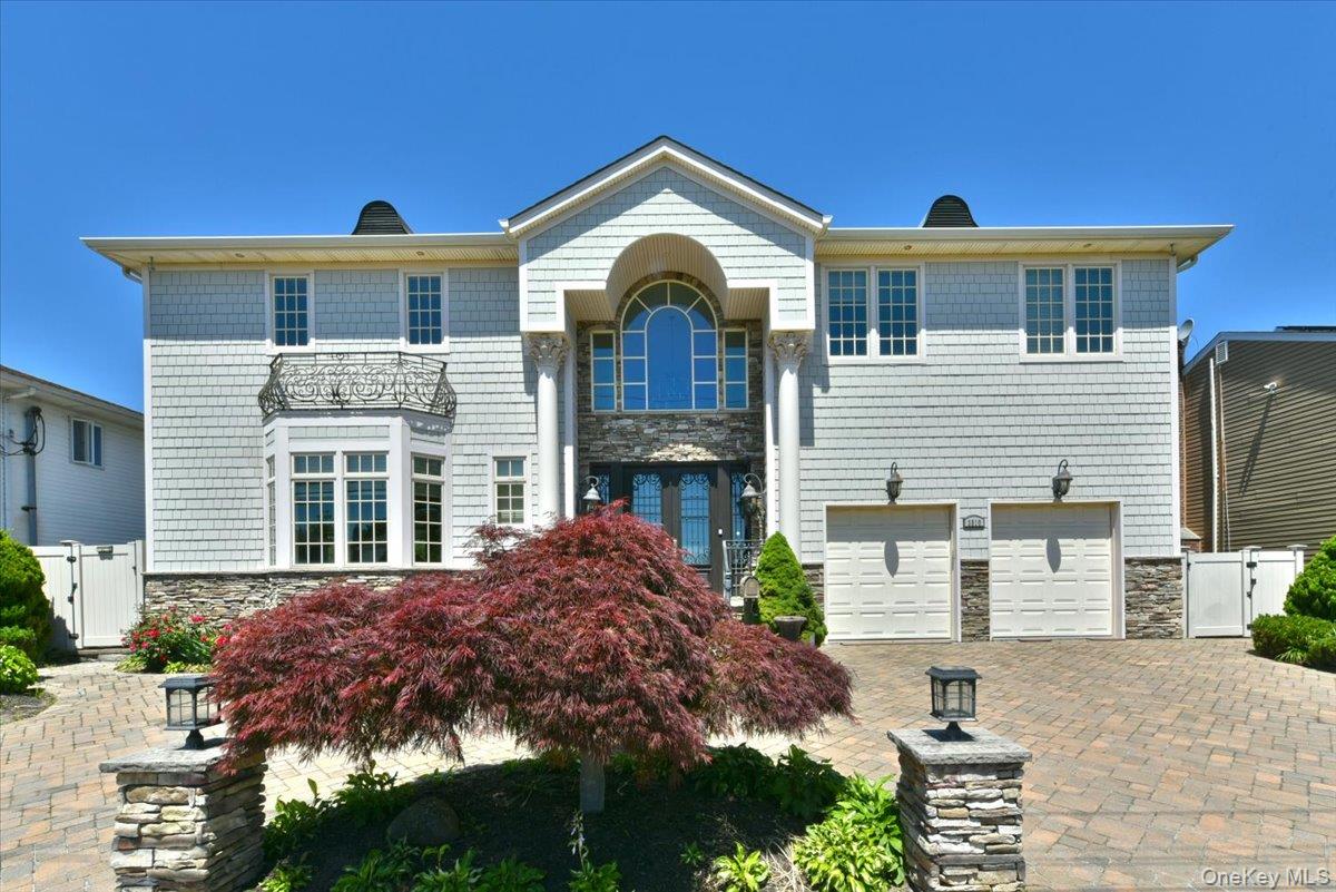 3510 Riverside Drive Property Photo 1