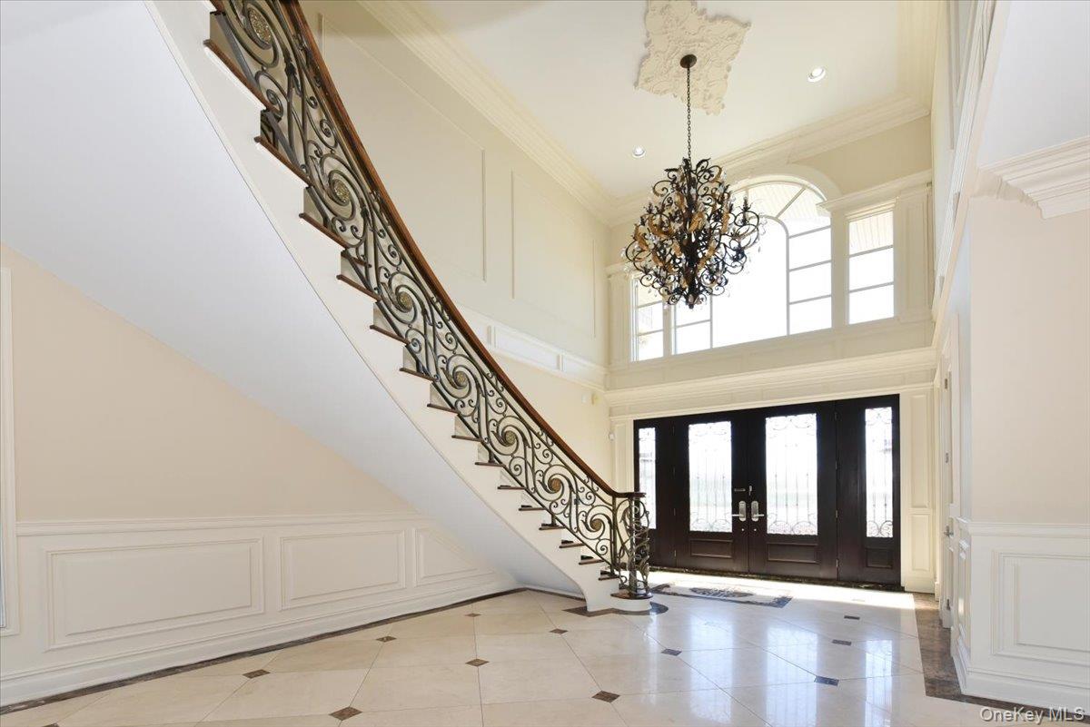 3510 Riverside Drive Property Photo 4