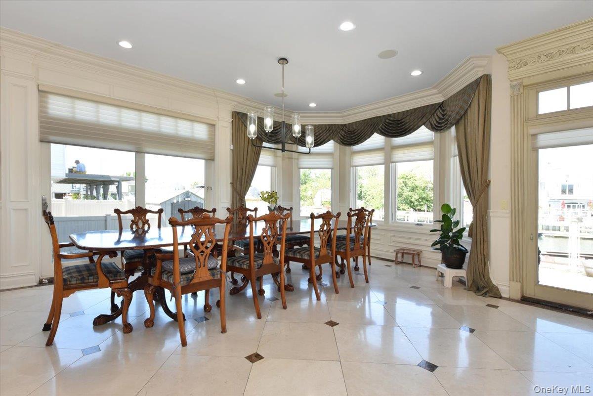 3510 Riverside Drive Property Photo 11