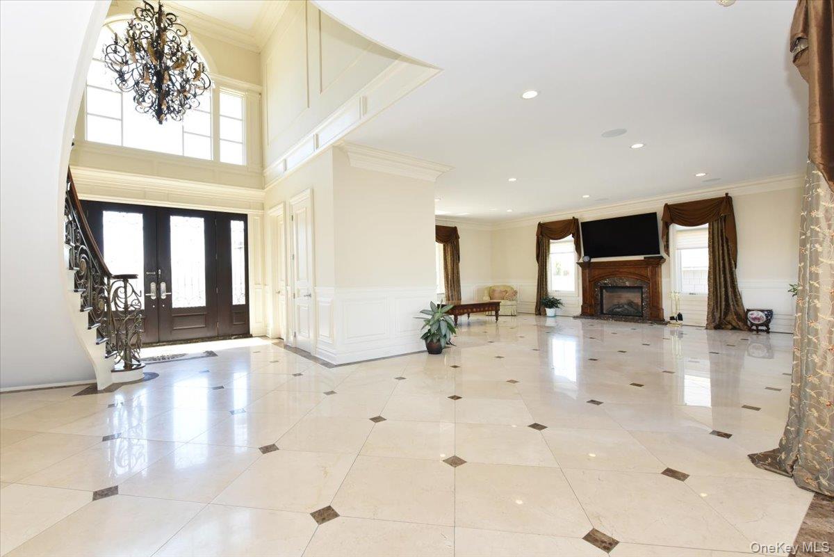 3510 Riverside Drive Property Photo 14