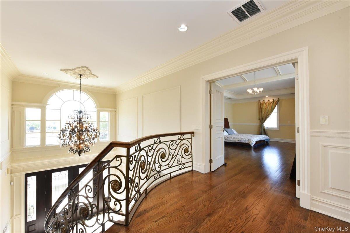 3510 Riverside Drive Property Photo 17