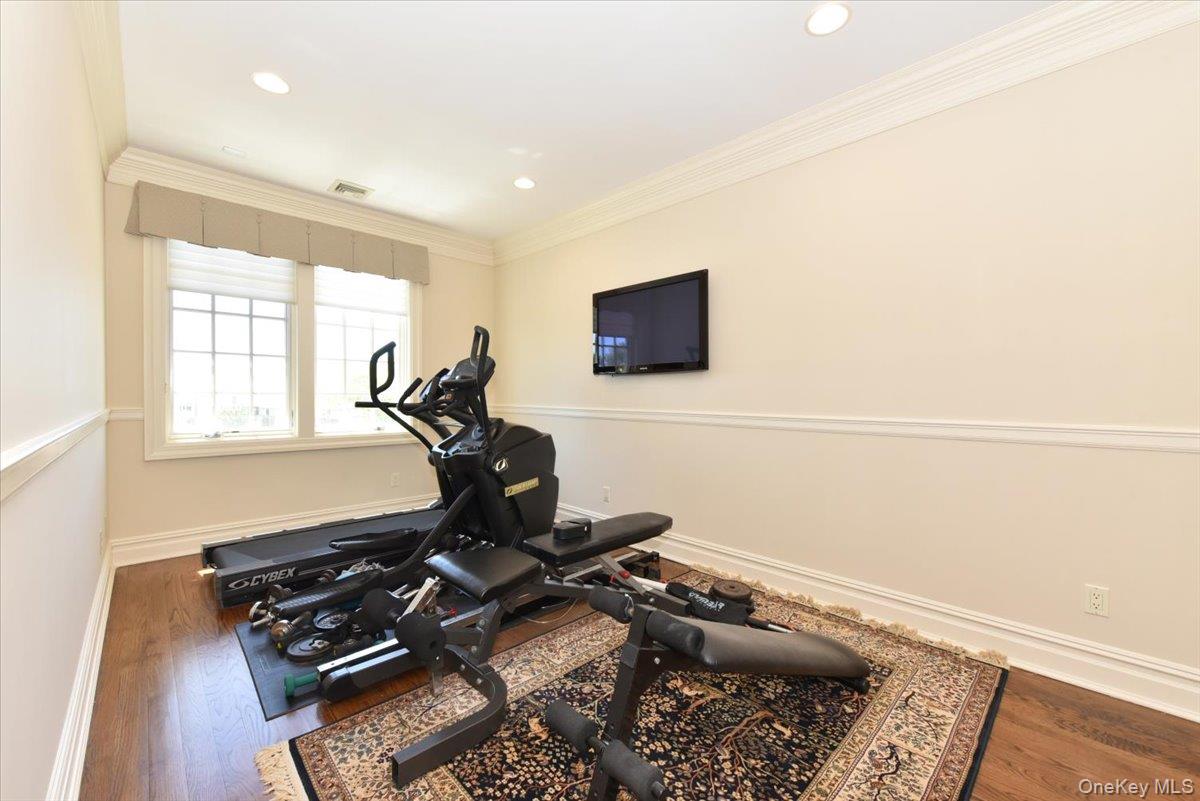 3510 Riverside Drive Property Photo 25