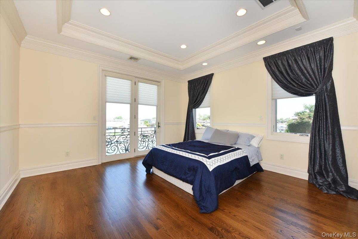 3510 Riverside Drive Property Photo 27