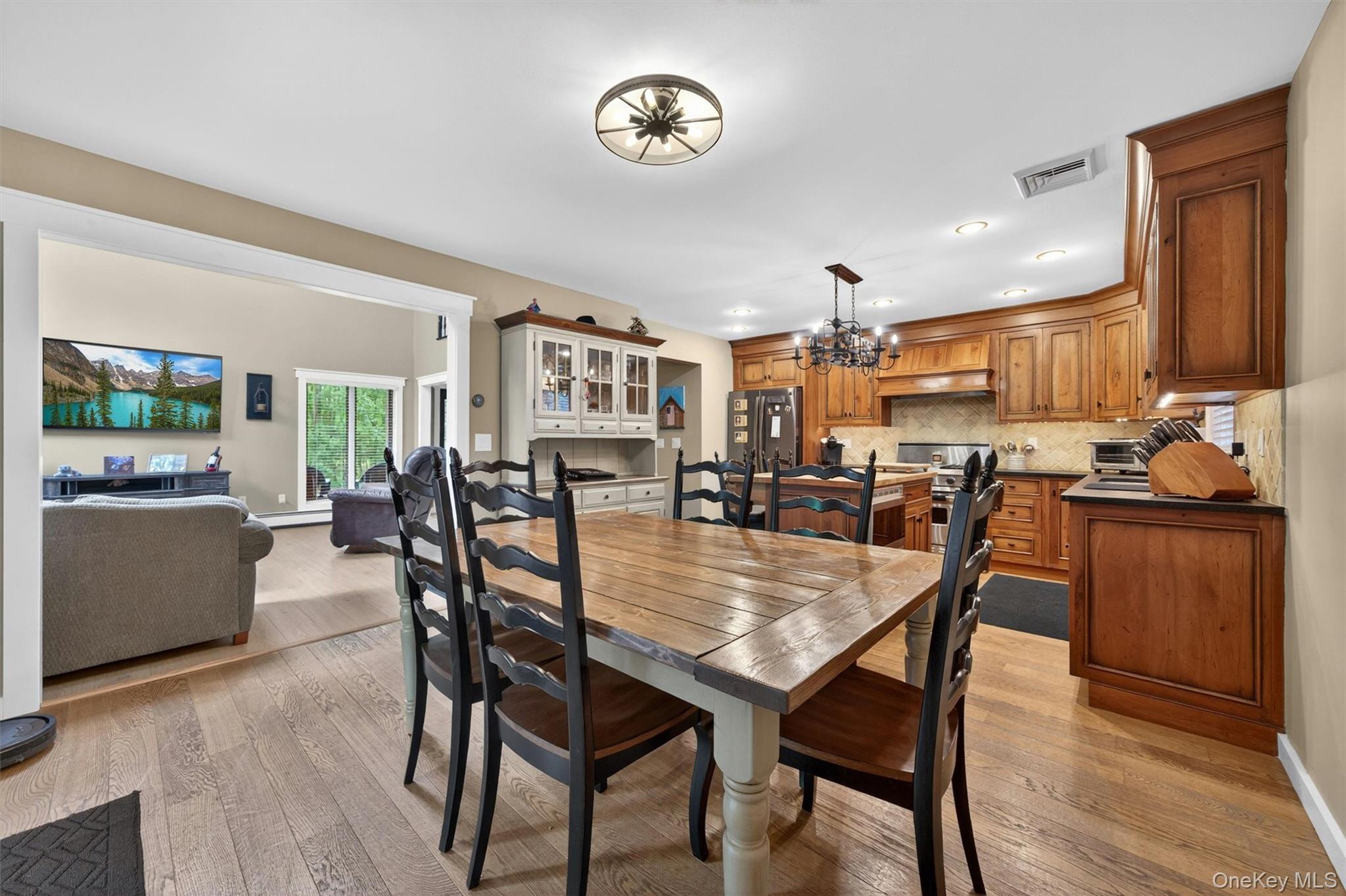 233 Hill Road Property Photo 12