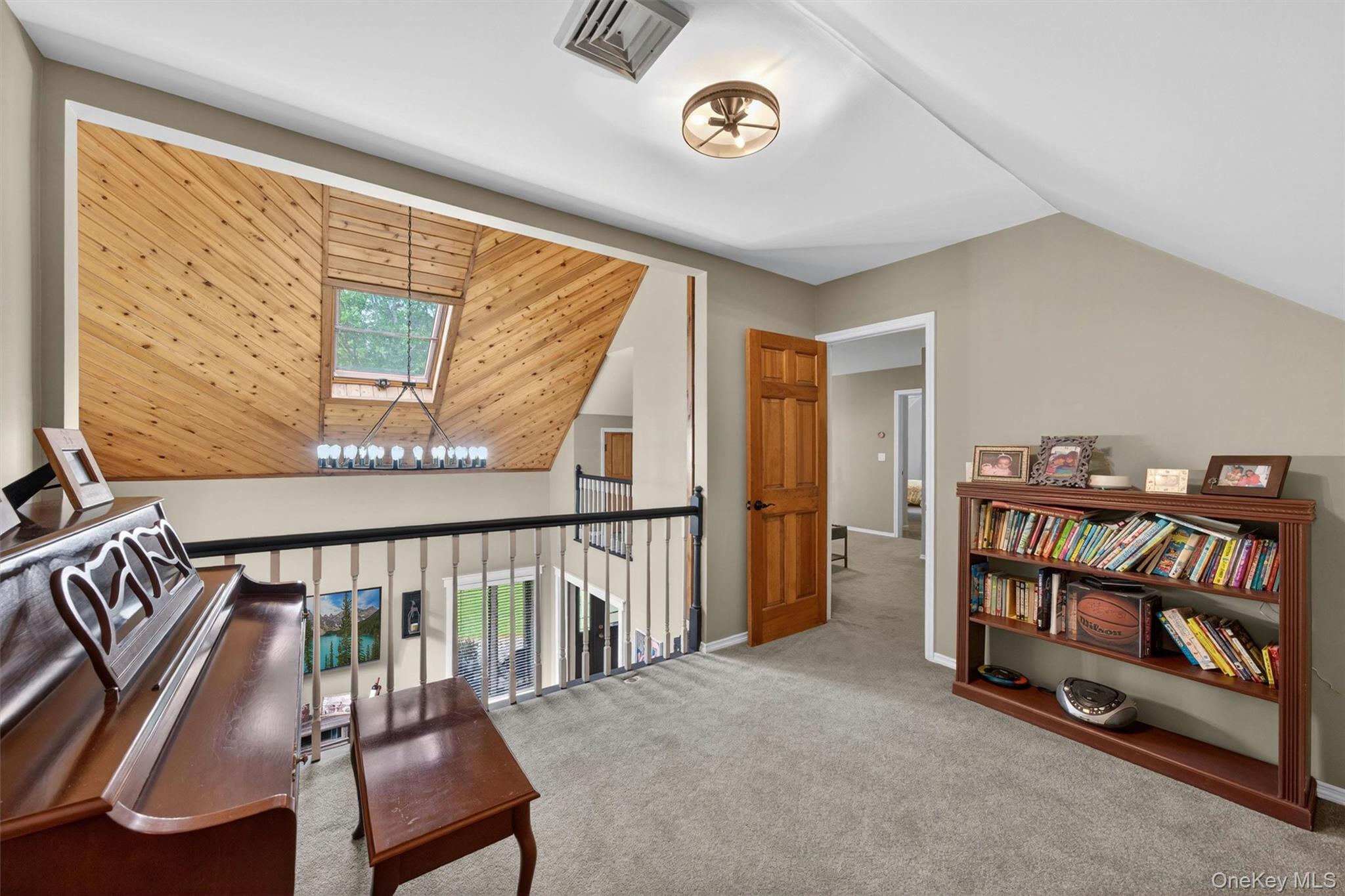233 Hill Road Property Photo 35