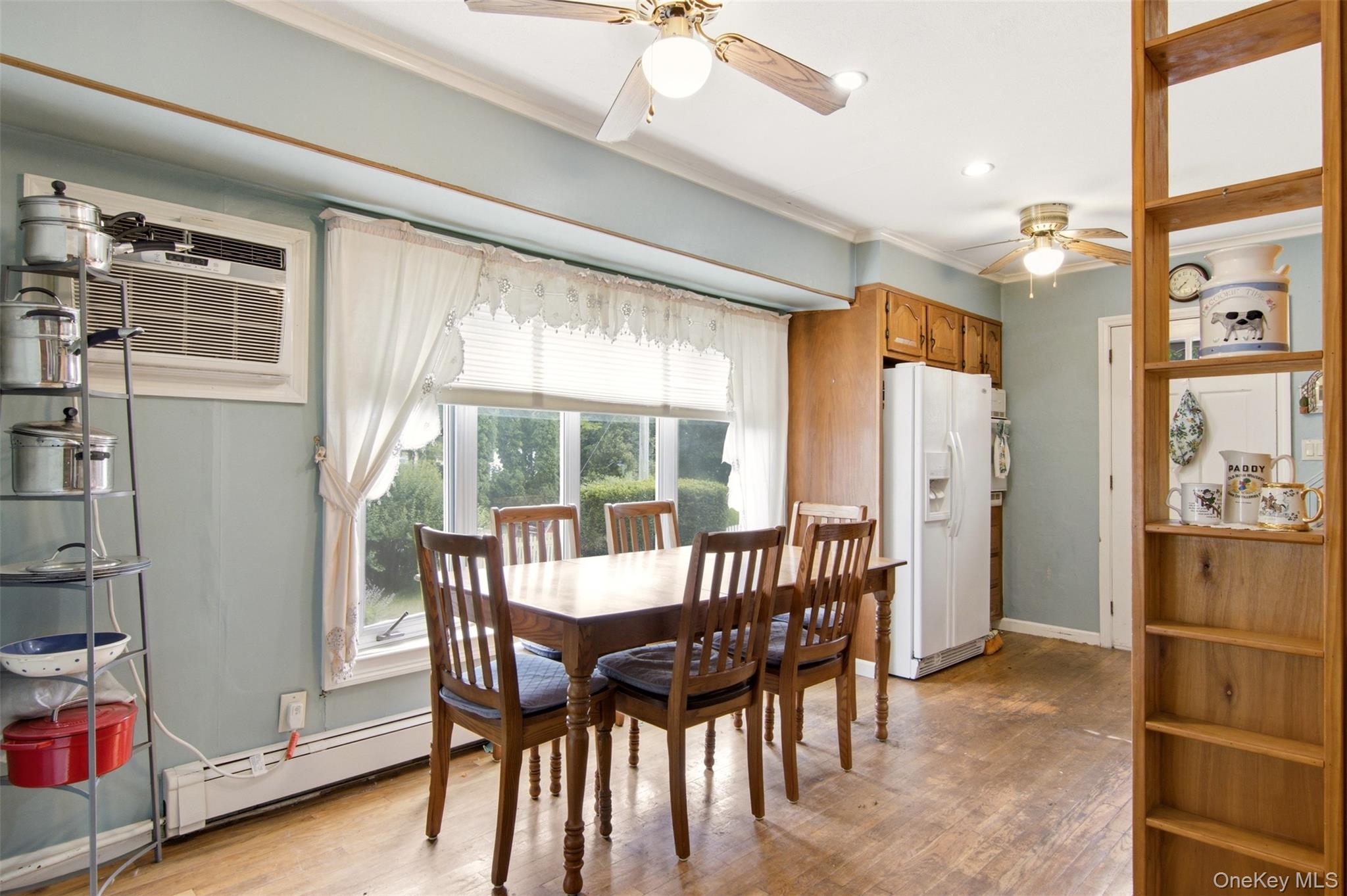 163 Islip Boulevard Property Photo 5