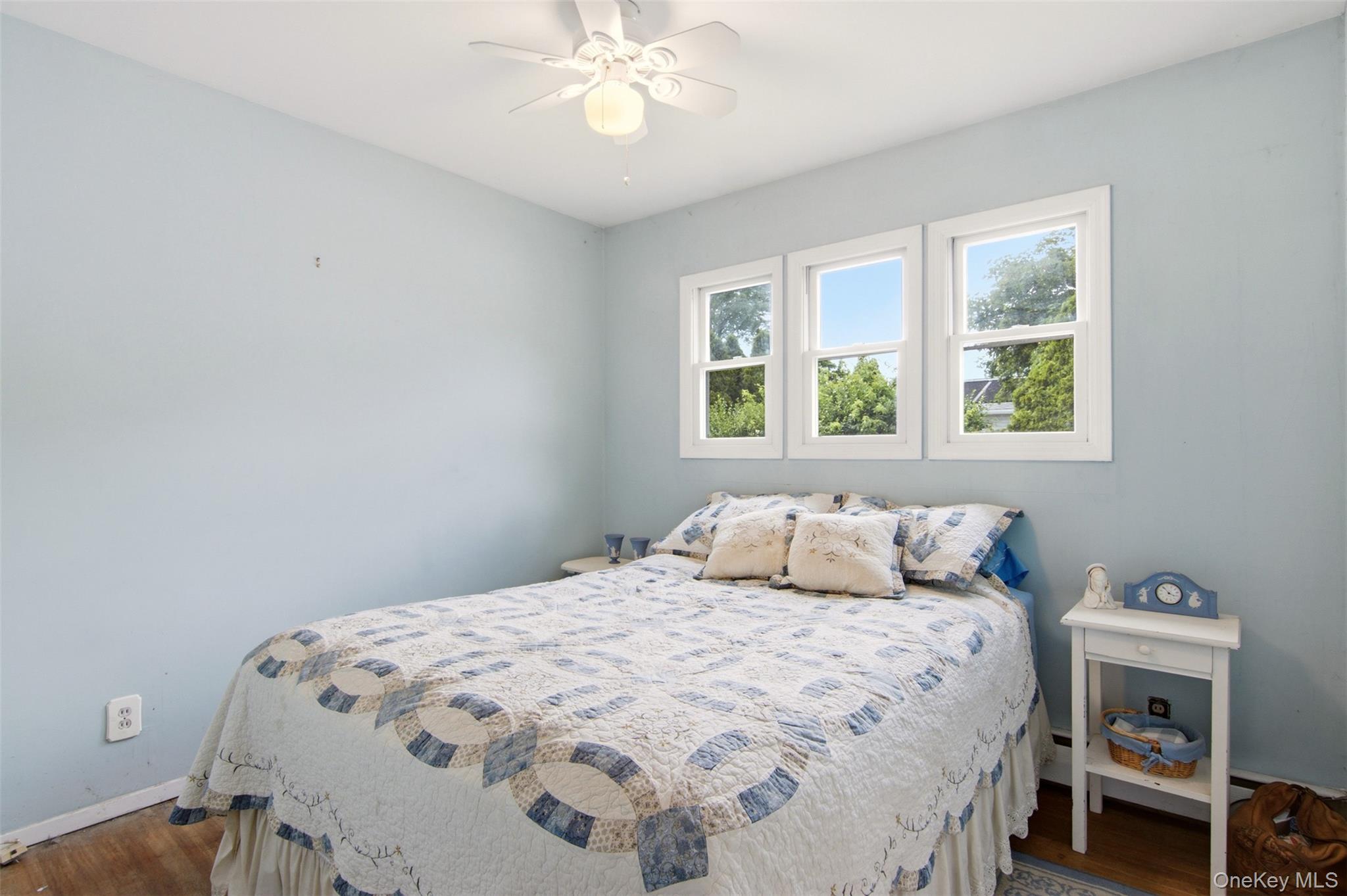 163 Islip Boulevard Property Photo 12