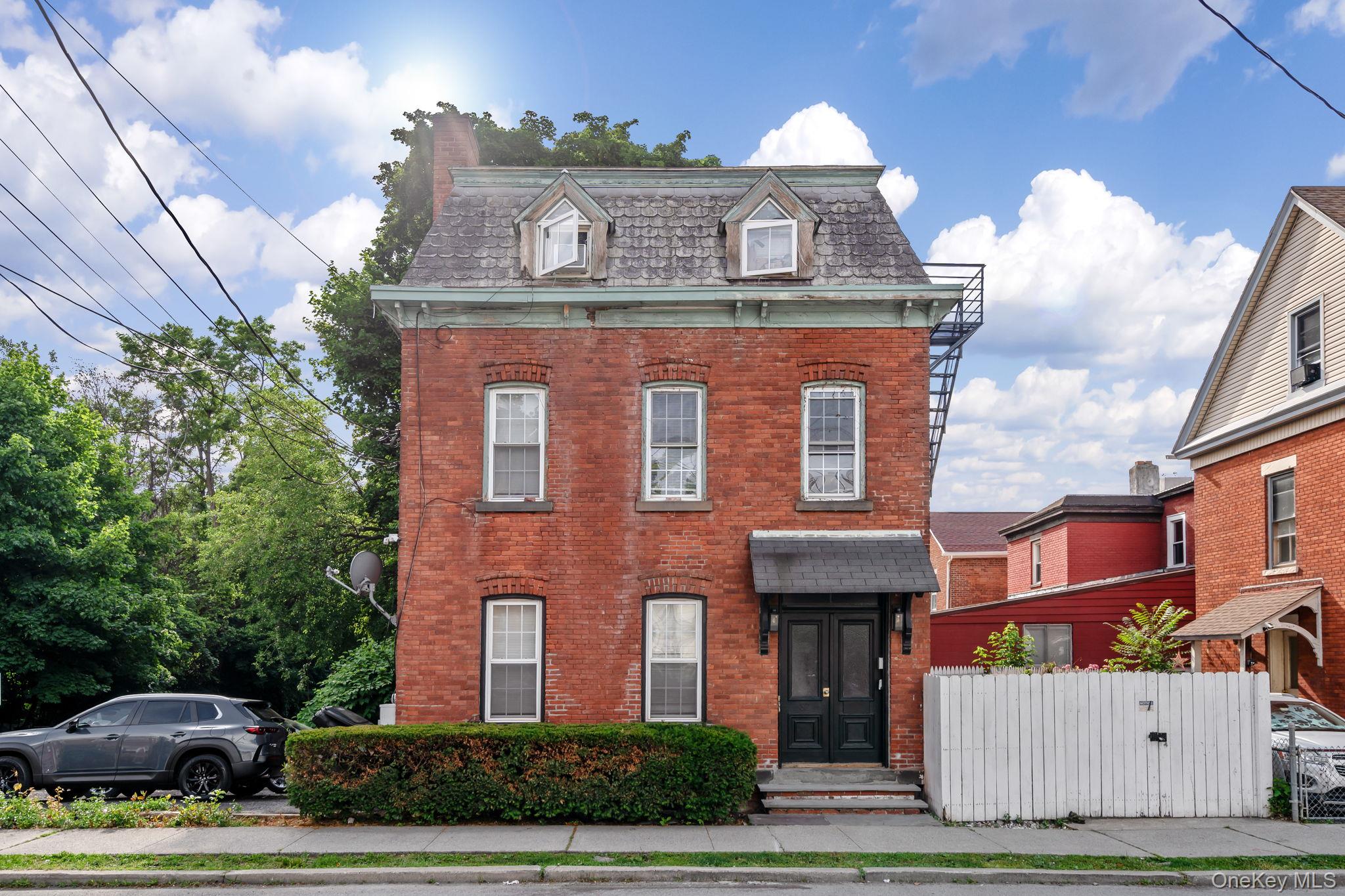 32 N Bridge Street Property Photo 2