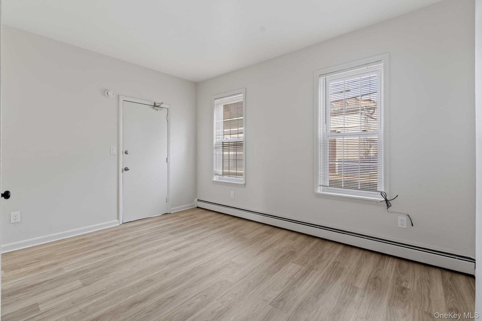 32 N Bridge Street Property Photo 7