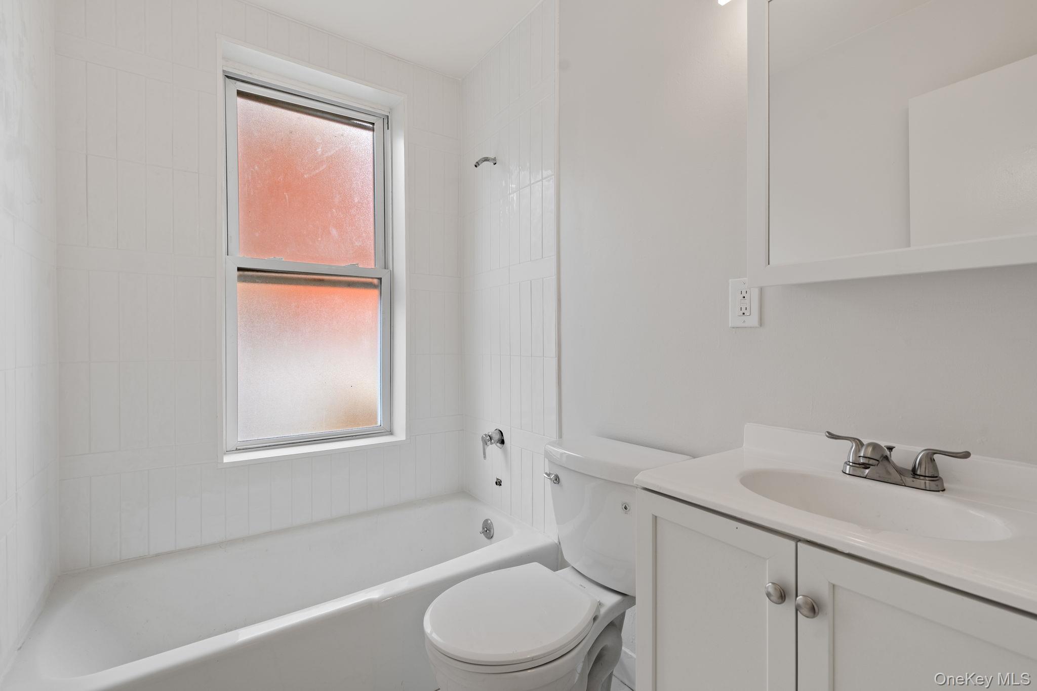 32 N Bridge Street Property Photo 13