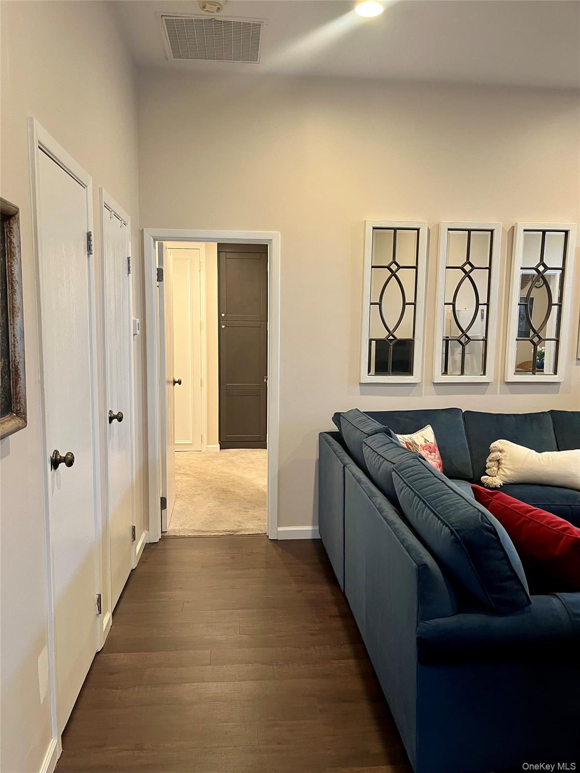 1305 Gotham Court Property Photo 5