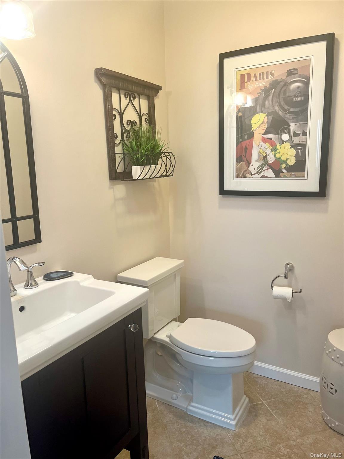 1305 Gotham Court Property Photo 16