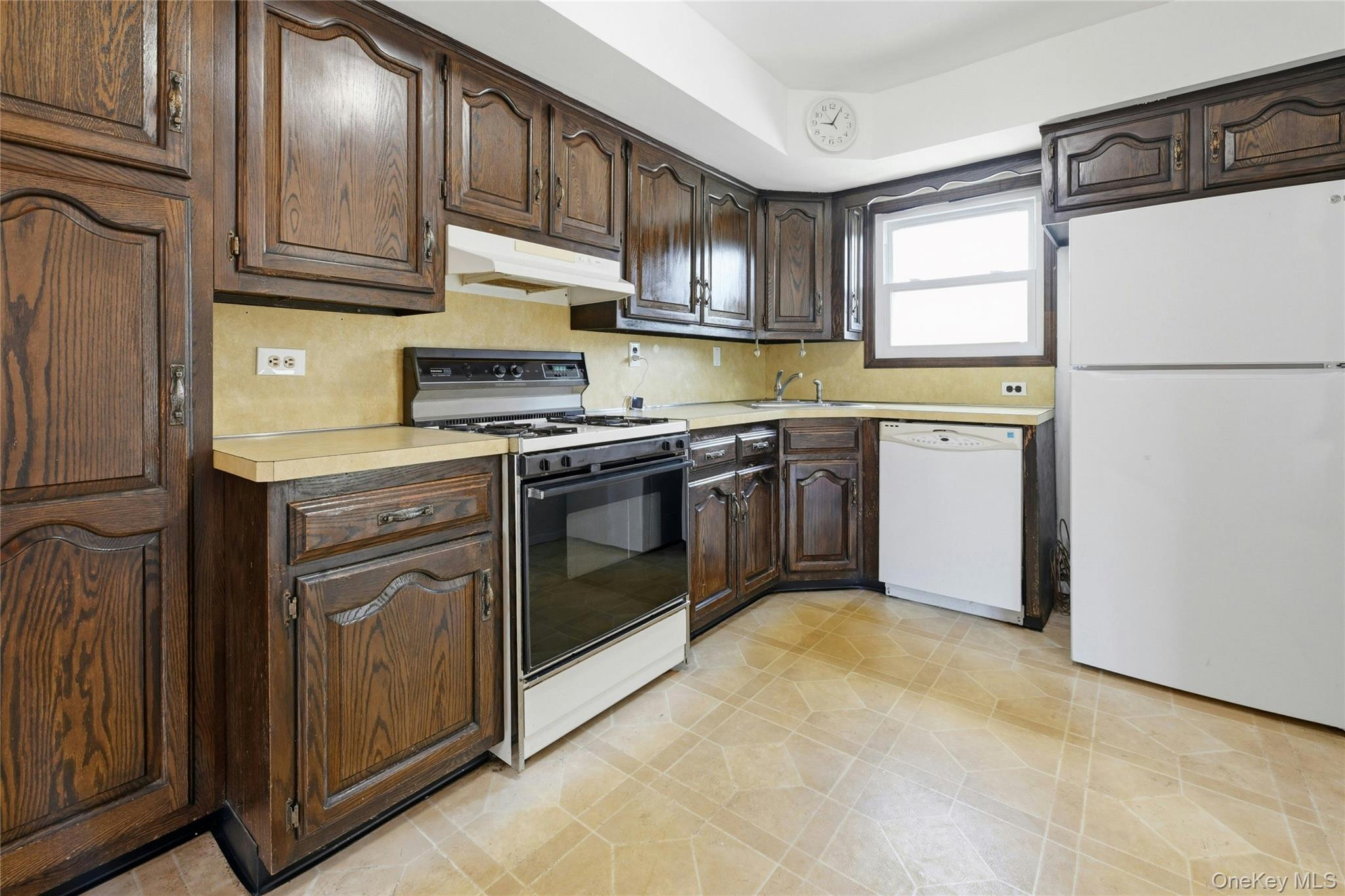 69 Valentine Avenue Property Photo 10