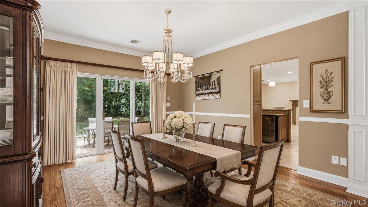 16 English Ivy Lane Property Photo 6