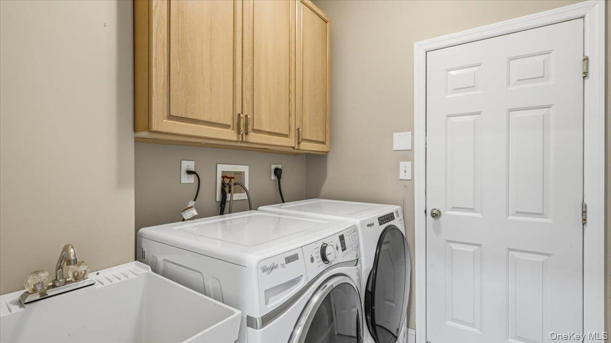 16 English Ivy Lane Property Photo 19