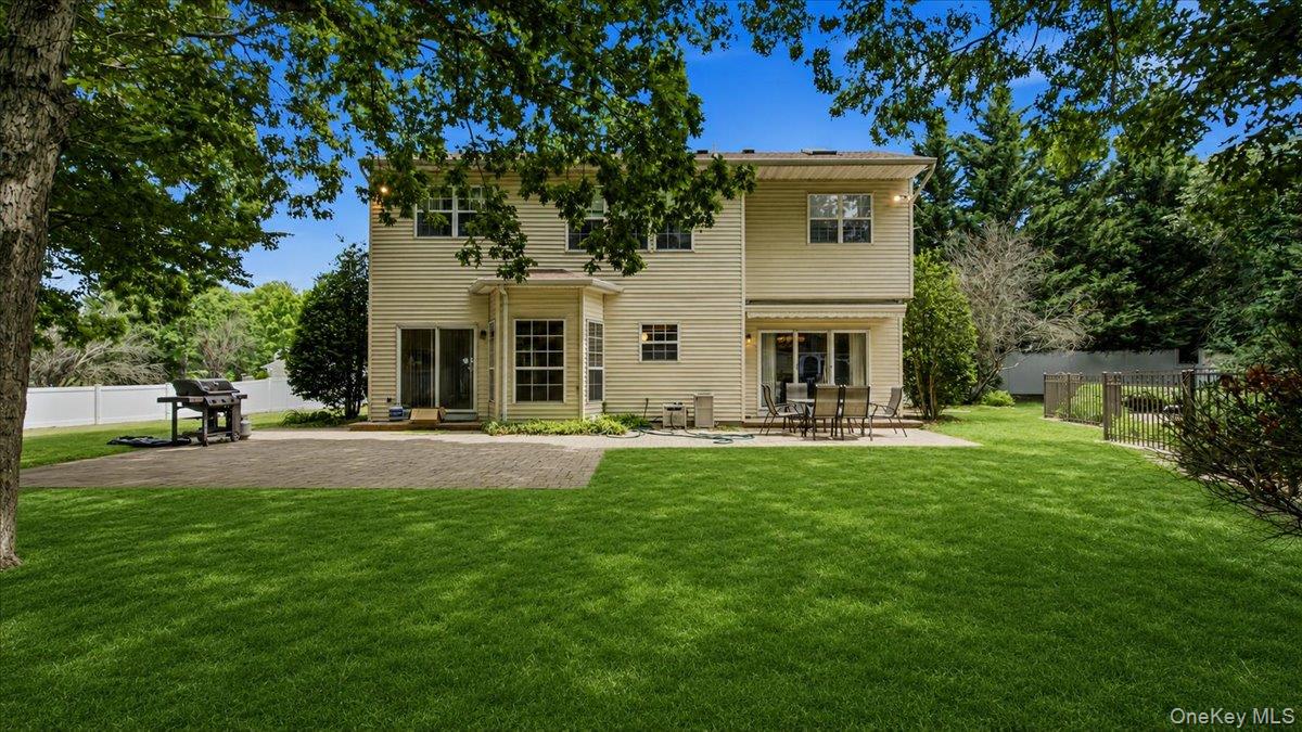 16 English Ivy Lane Property Photo 31
