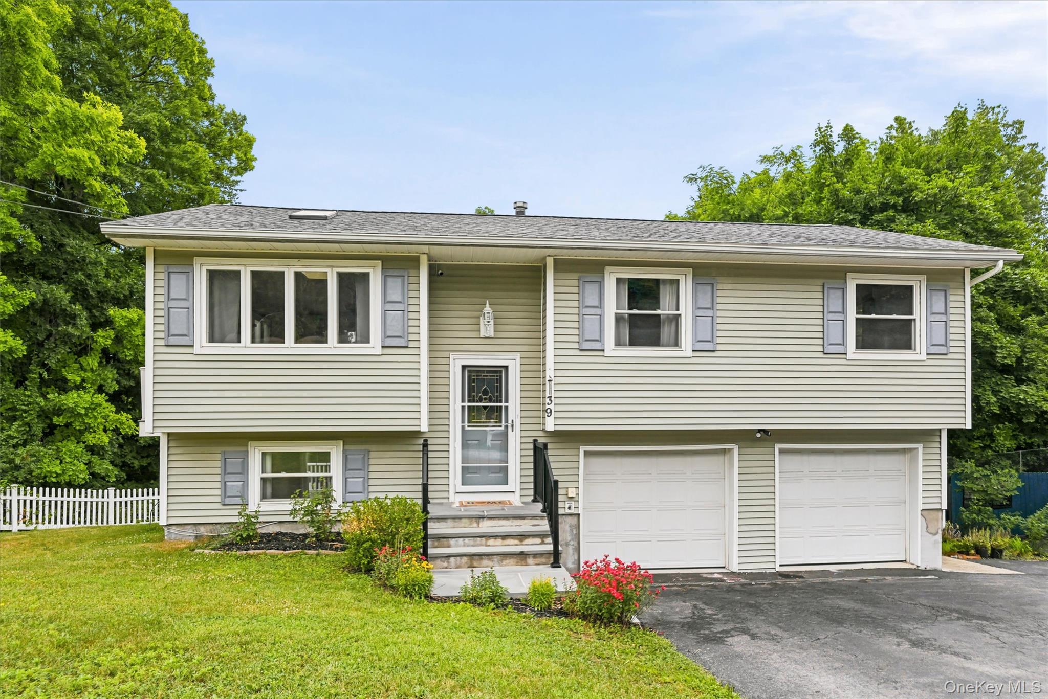 39 Raker Road Property Photo 1