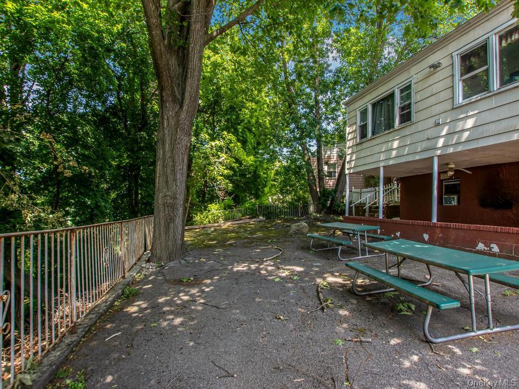 65 Sunset Drive Property Photo 4