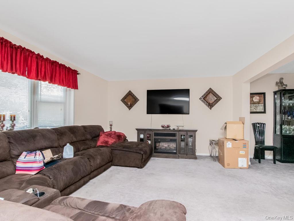 65 Sunset Drive Property Photo 7