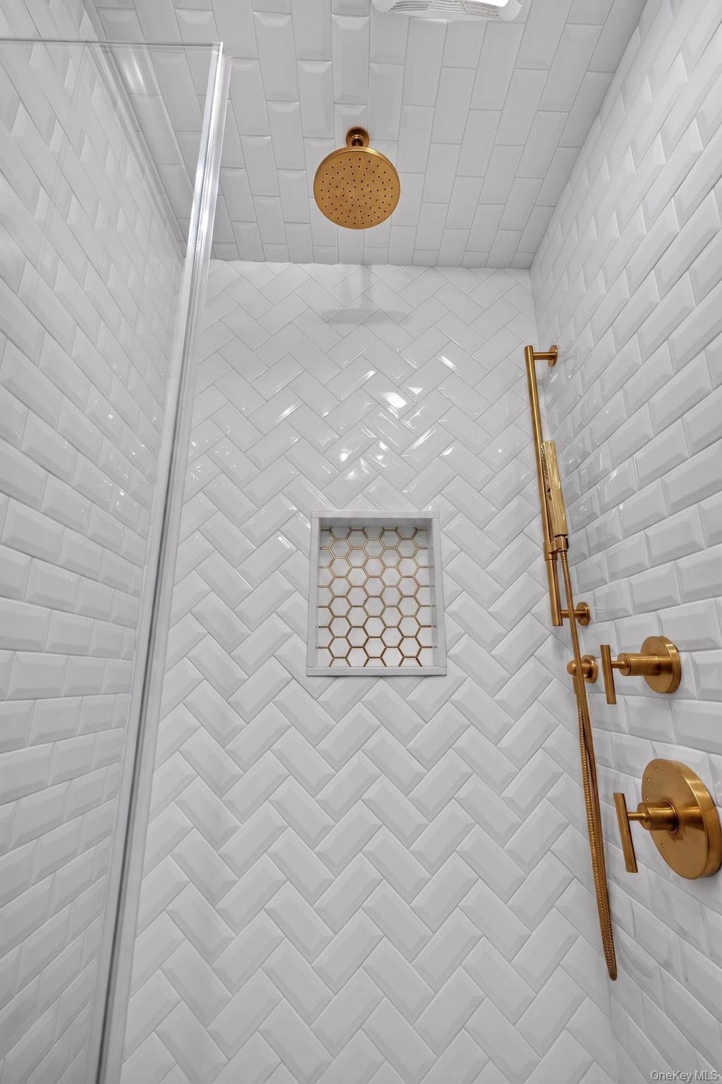 17 Hollywood Court Property Photo 20