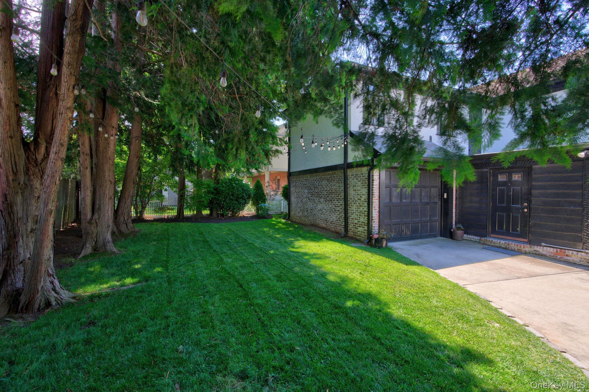 17 Hollywood Court Property Photo 43