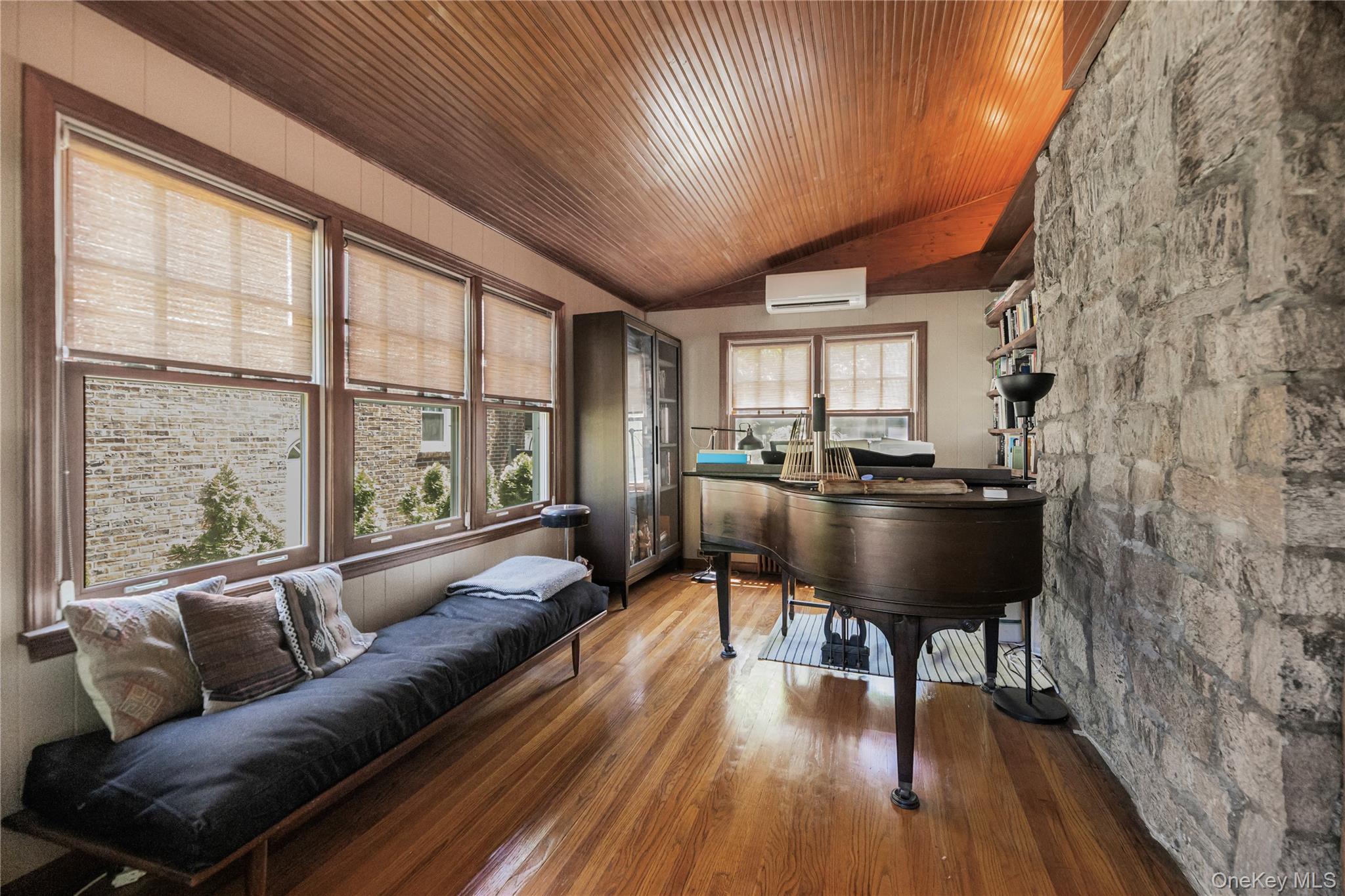 10 Ashton Road Property Photo 1