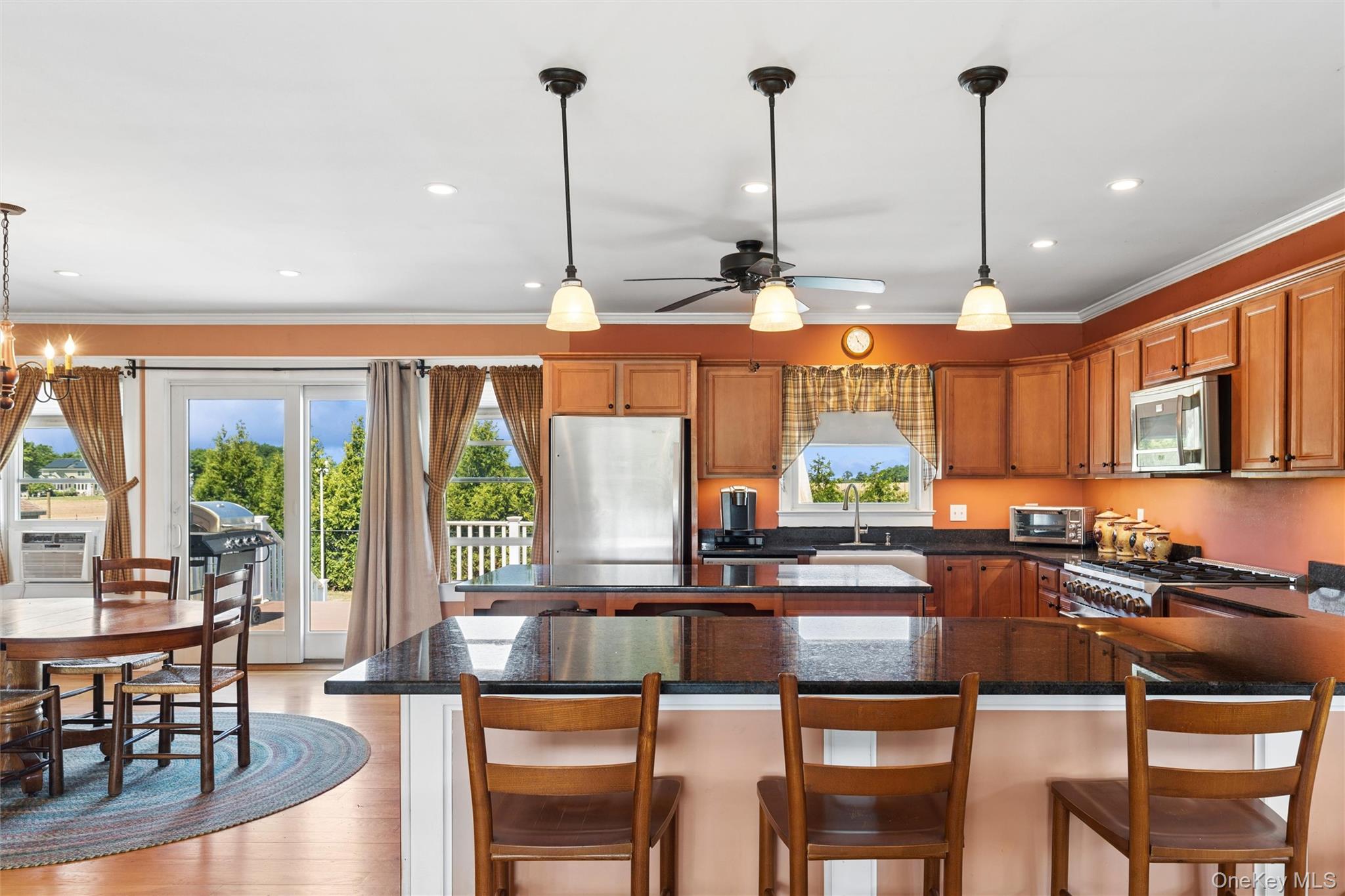 10415 Oregon Road Property Photo 10