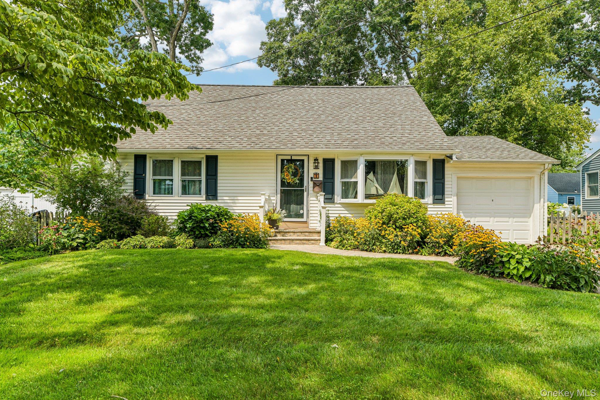 75 Hale Road Property Photo 1