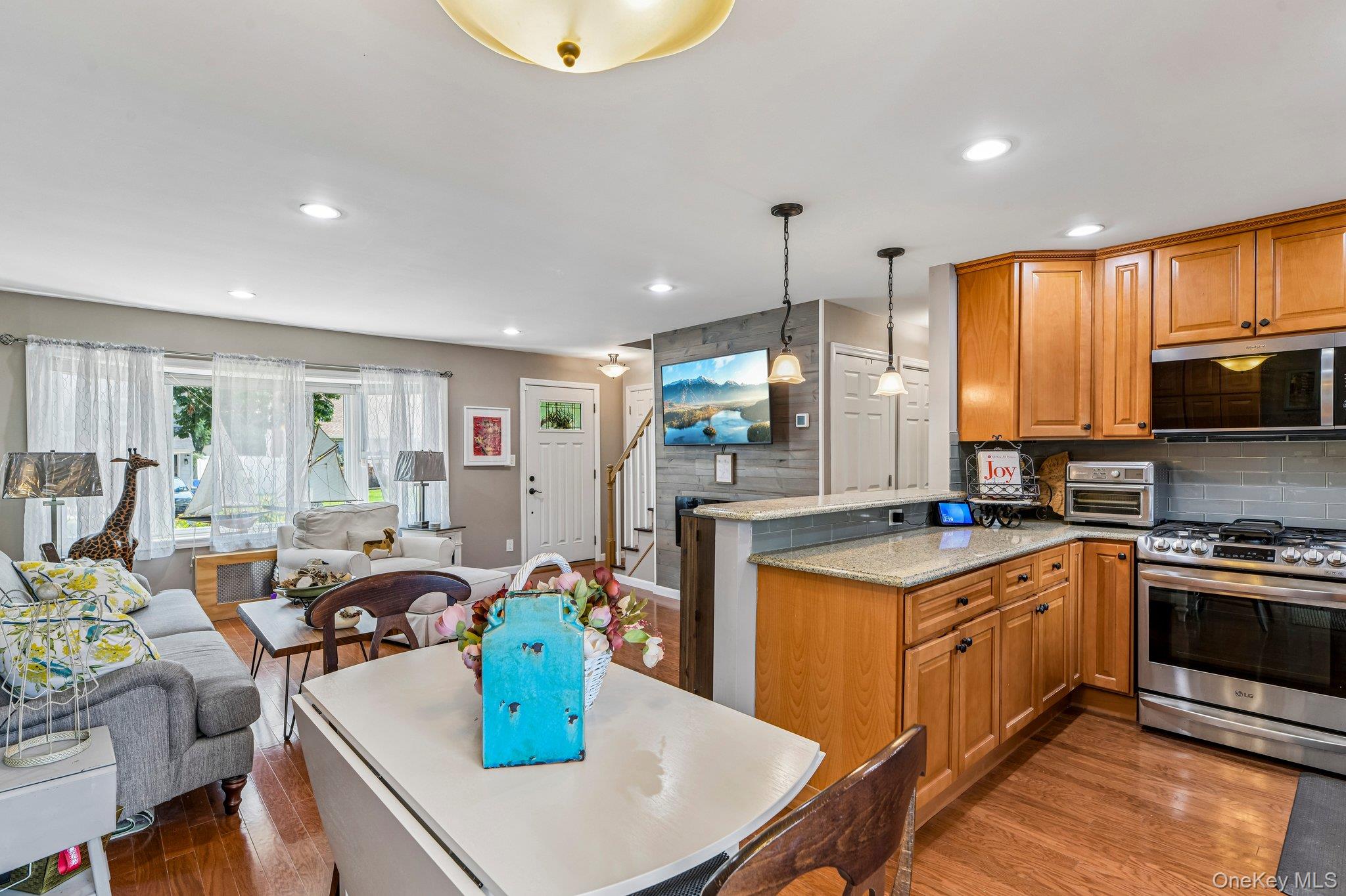 75 Hale Road Property Photo 14