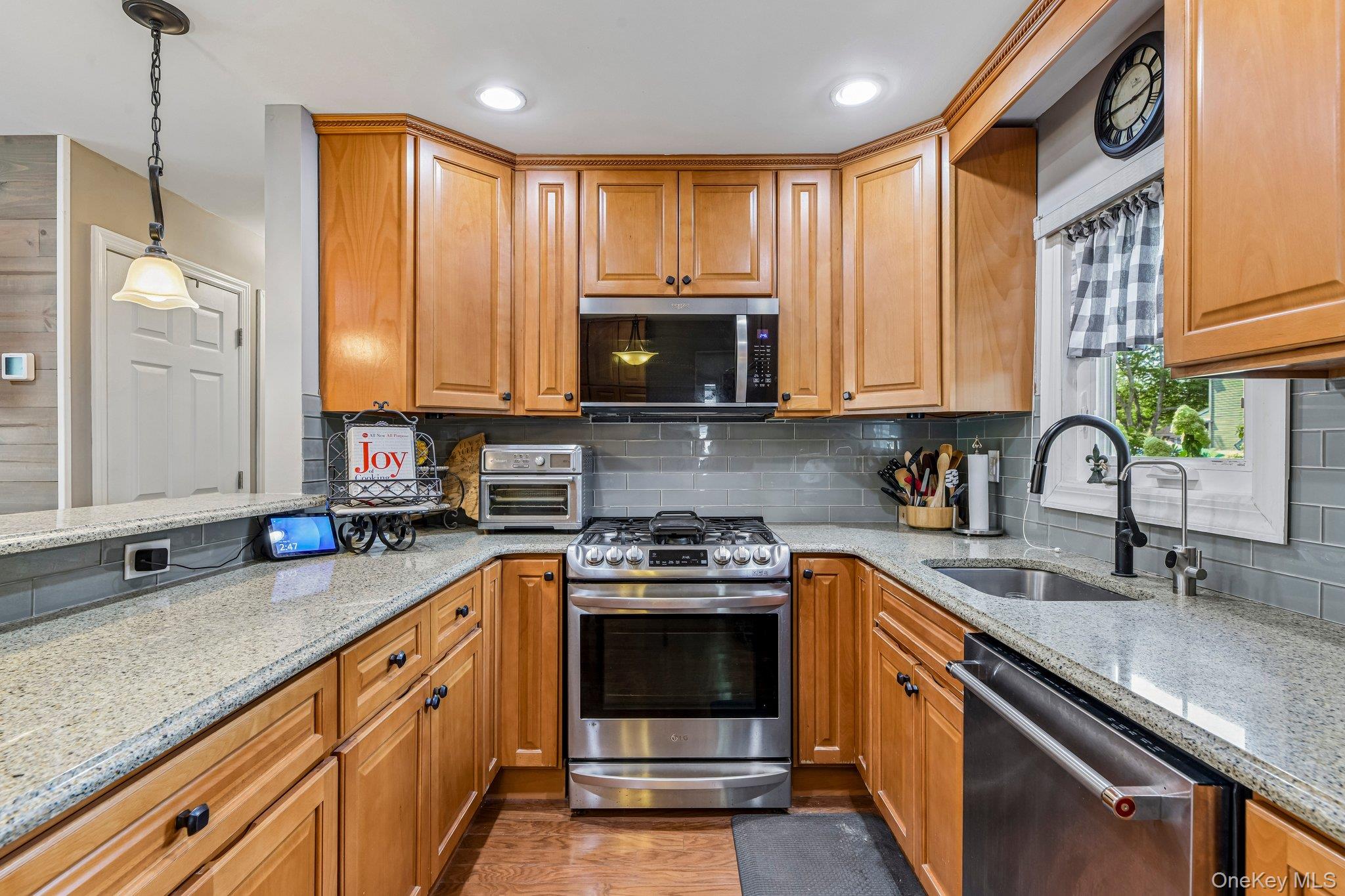 75 Hale Road Property Photo 18